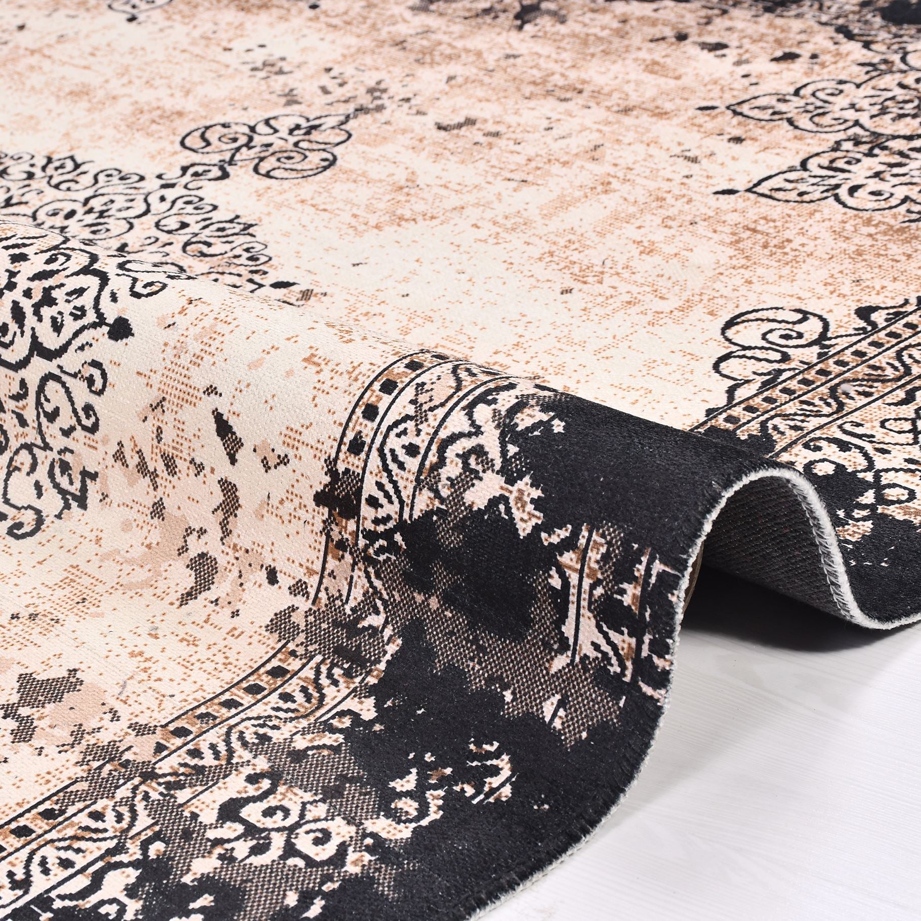 Chenille Kilim Rug - Washable Non Slip Black Frame Area Rug for Living Room