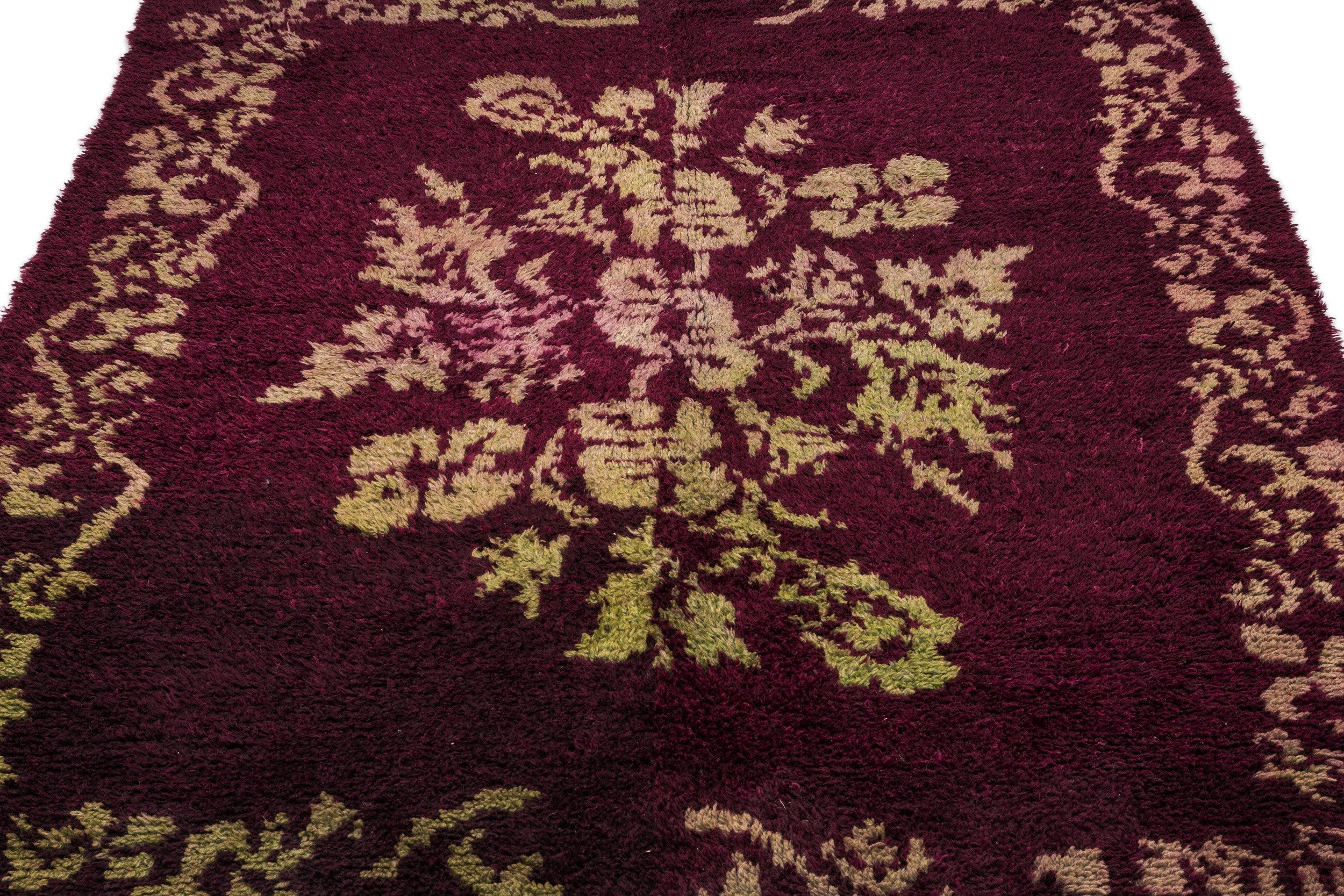 Girit Burgundy Floral Wool Handmade Area Rug 5'4" x 7'10"