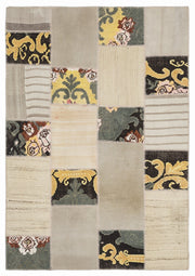 Teselya 1102 Beige Floral Wool Handmade Area Rug 5'3" x 7'7"