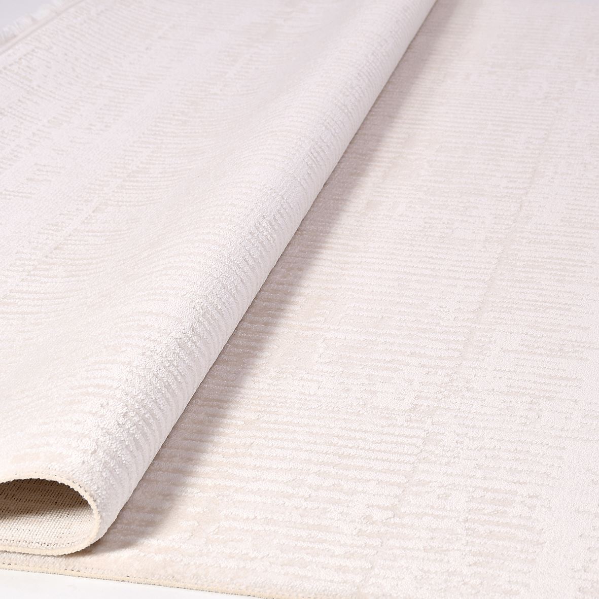 Cream Striped Area Rug – Machine Made Rug with Laser Cut Edges, 8mm Pile Height