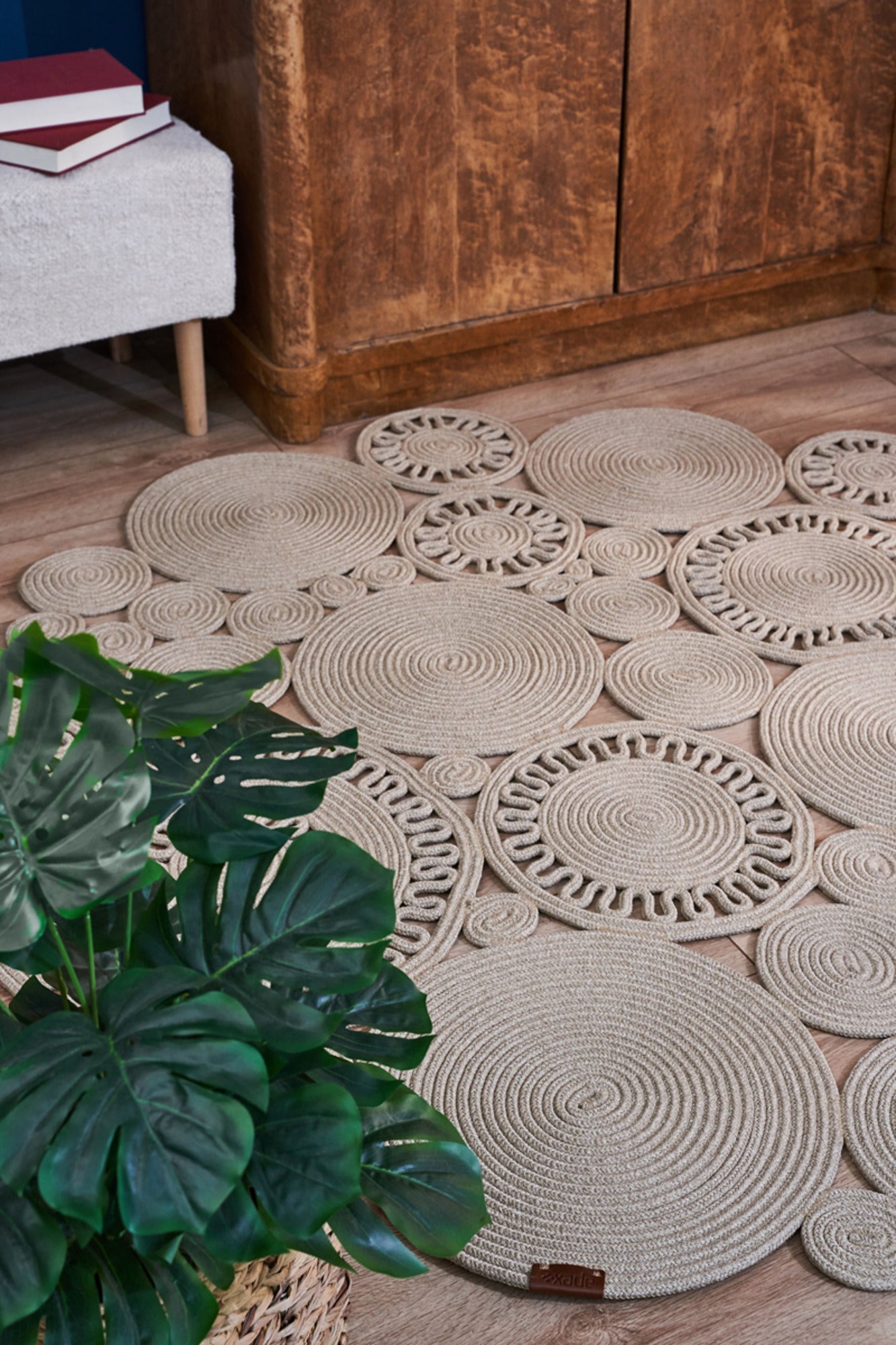 Handmade Jute Rug – Beige Geometric Cotton Yarn Area Carpet for Living Room