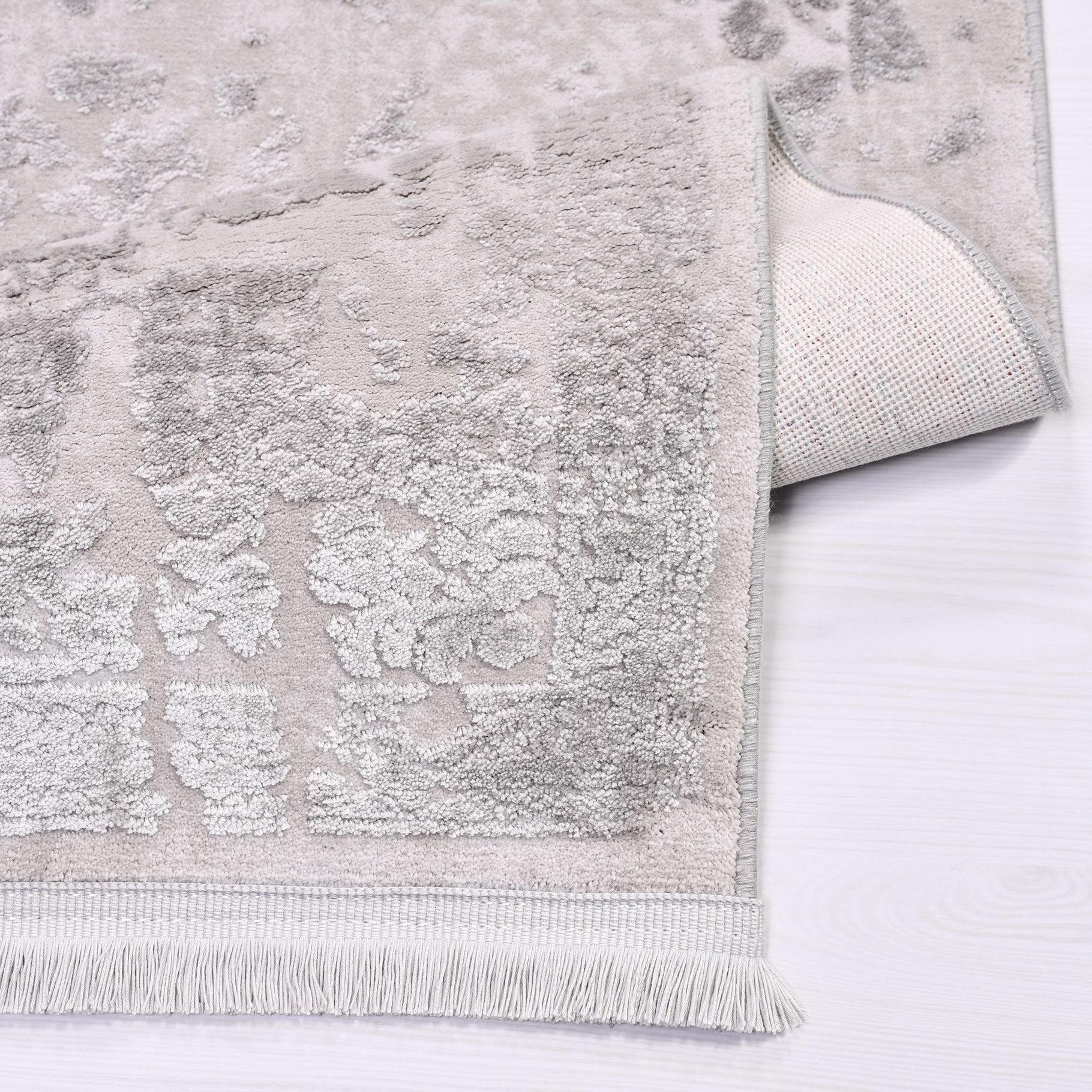Bamboo Viscose Area Rug - Classic Grey Machine Made Rug with Soft Pile
