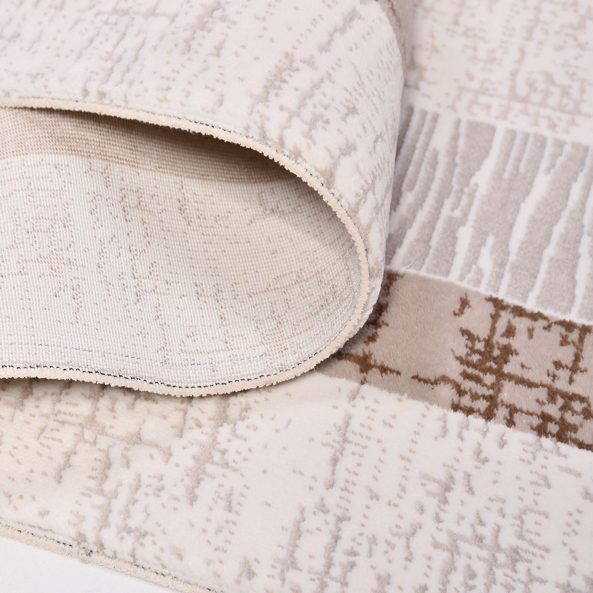 Machine Made Area Rug – Cream Brown Frame Rug with Laser Cut Edges