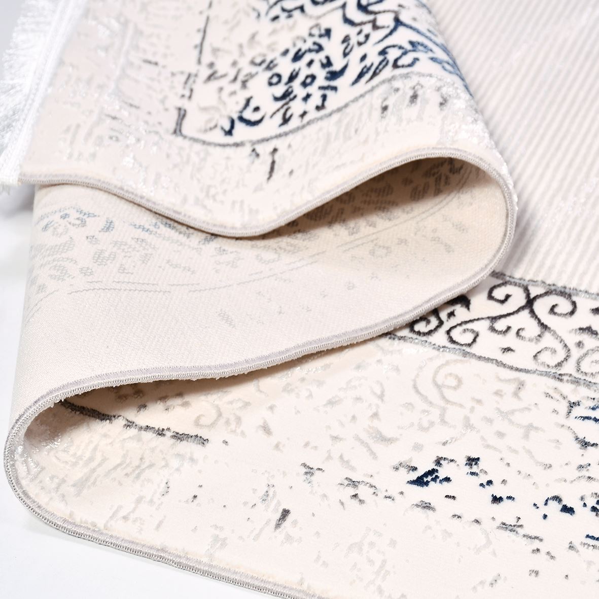 White Area Rug - Machine Made Rug With Frame Design | 6mm Pile Height, Durable Polyester