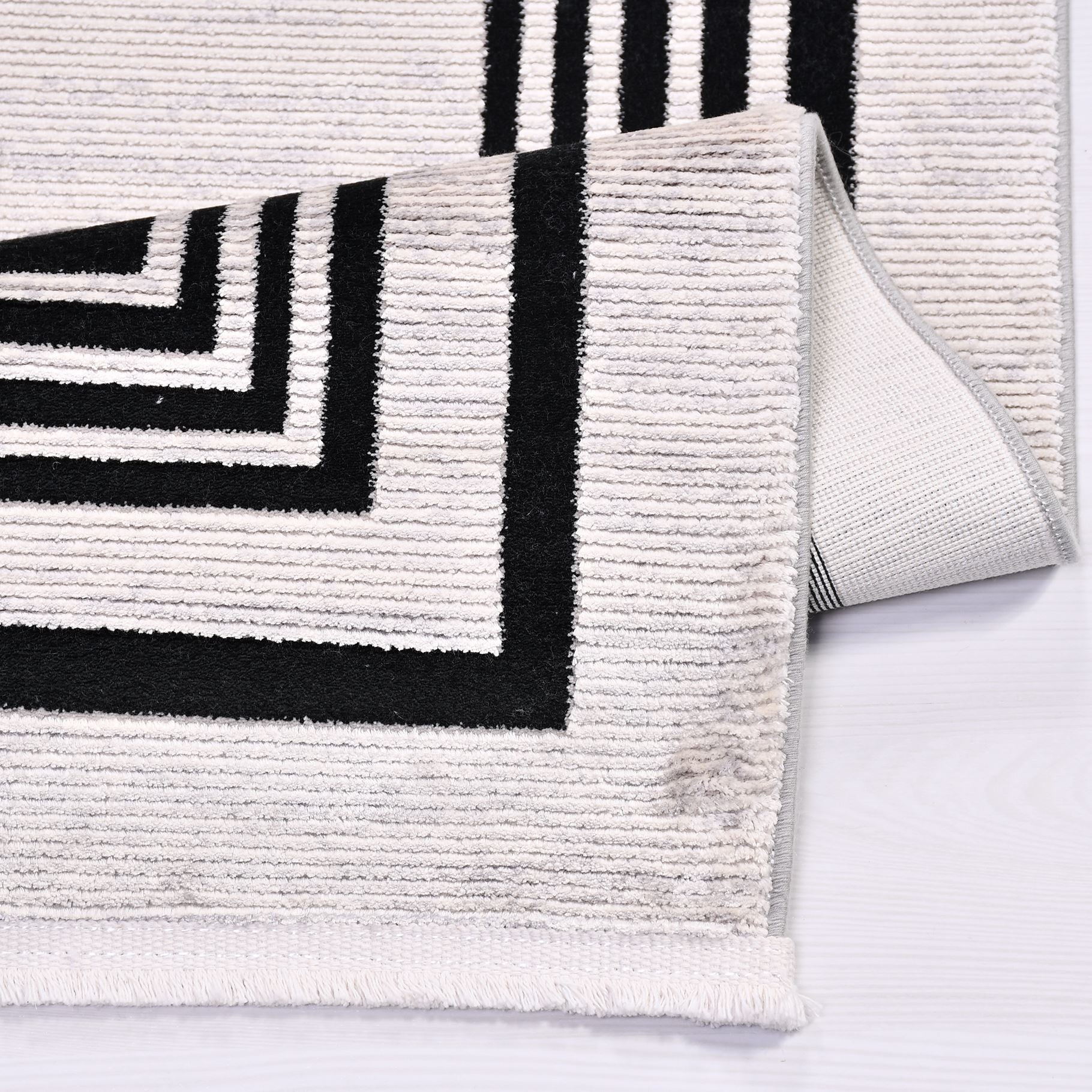 Viscose Area Rug – Machine Made Rug with White Frame, Soft Cotton Weft Carpet