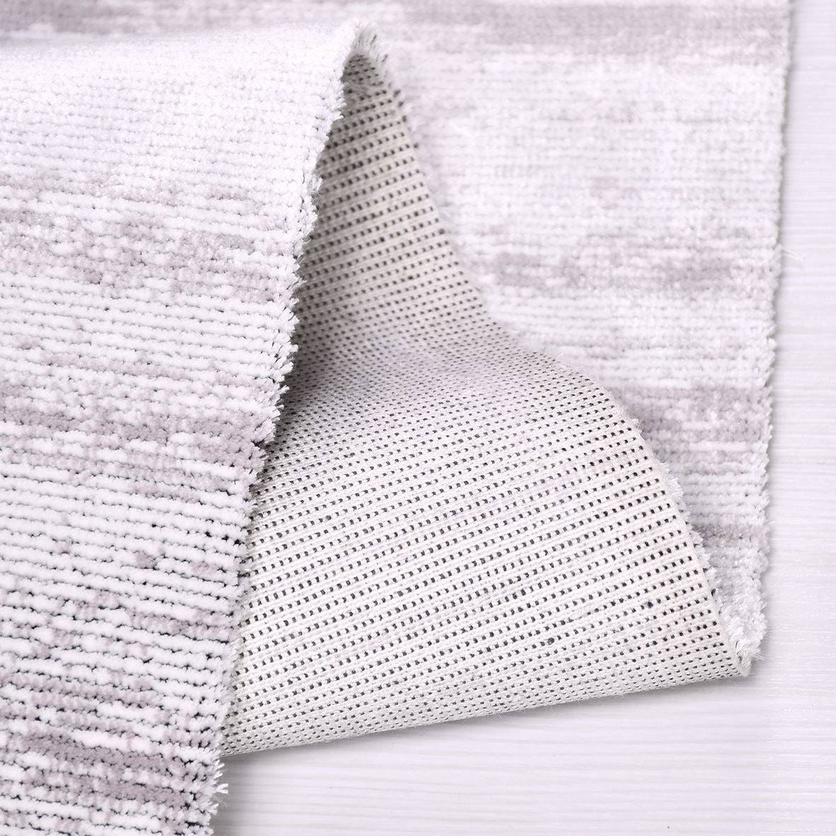 White Striped Area Rug – Machine Made Rug with Soft Pile & Durable Floor Covering