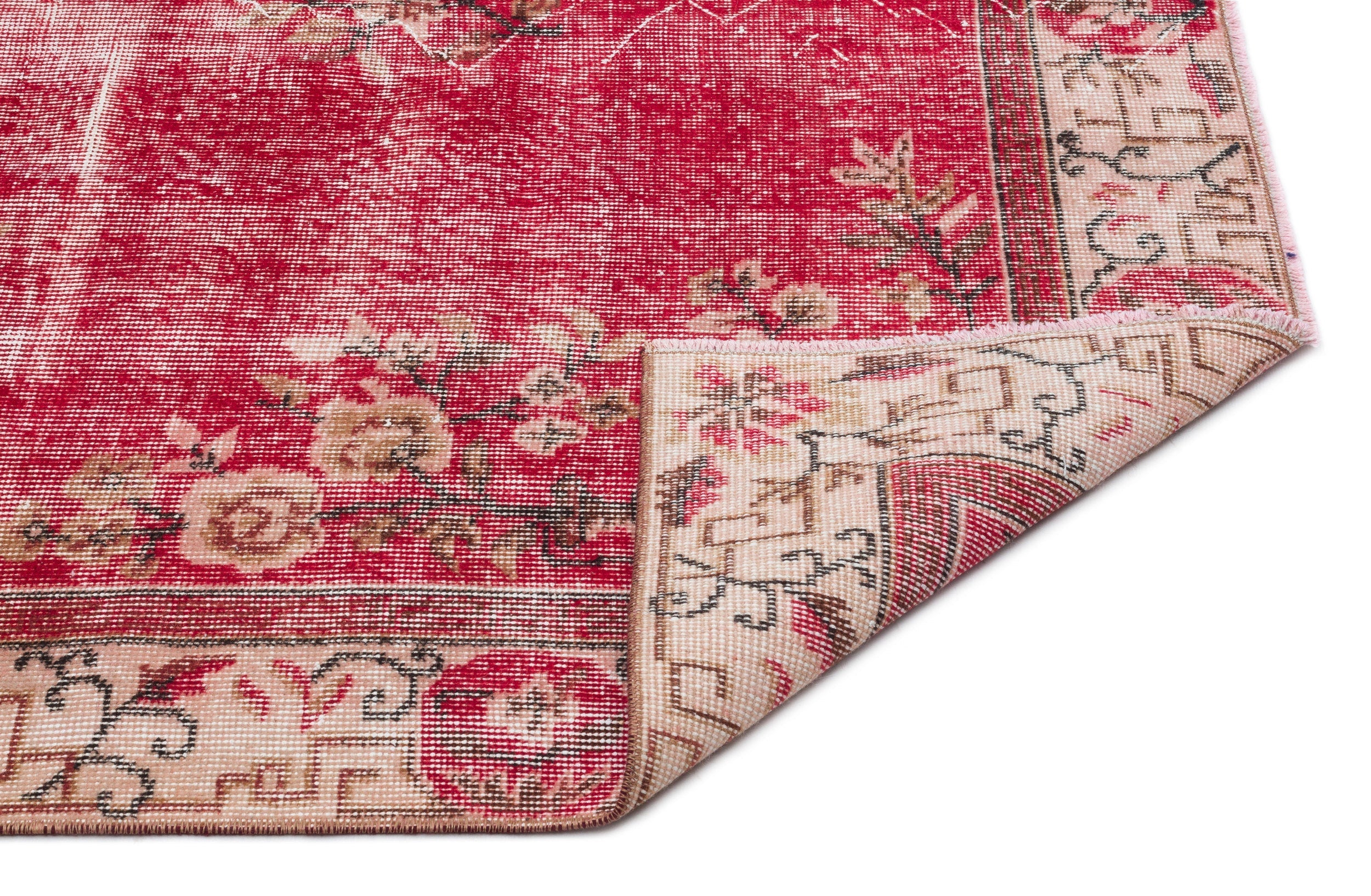 Atina Red Frame Wool Handmade Area Rug 5'3" x 9'1"