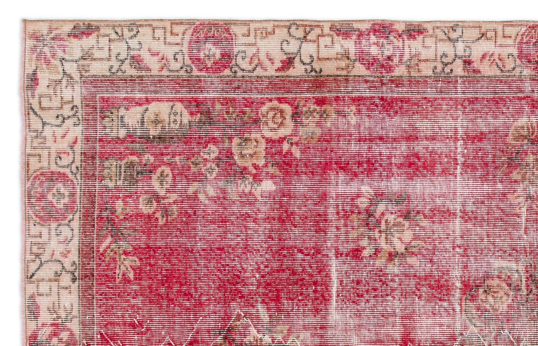 Atina Red Frame Wool Handmade Area Rug 5'3" x 9'1"