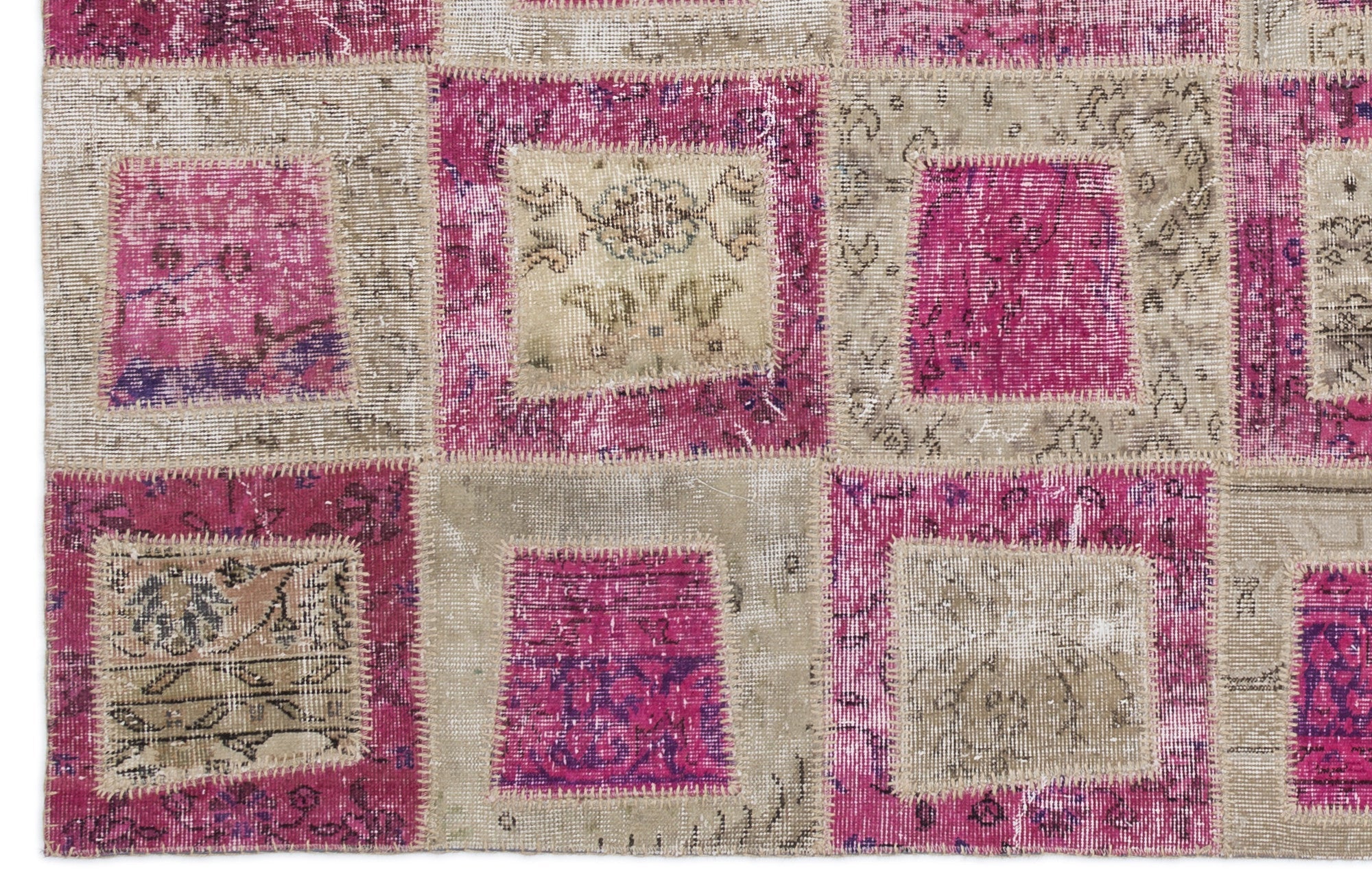 Iskece 2022 Pink Patchwork Wool Handmade Area Rug 5'3" x 7'7"