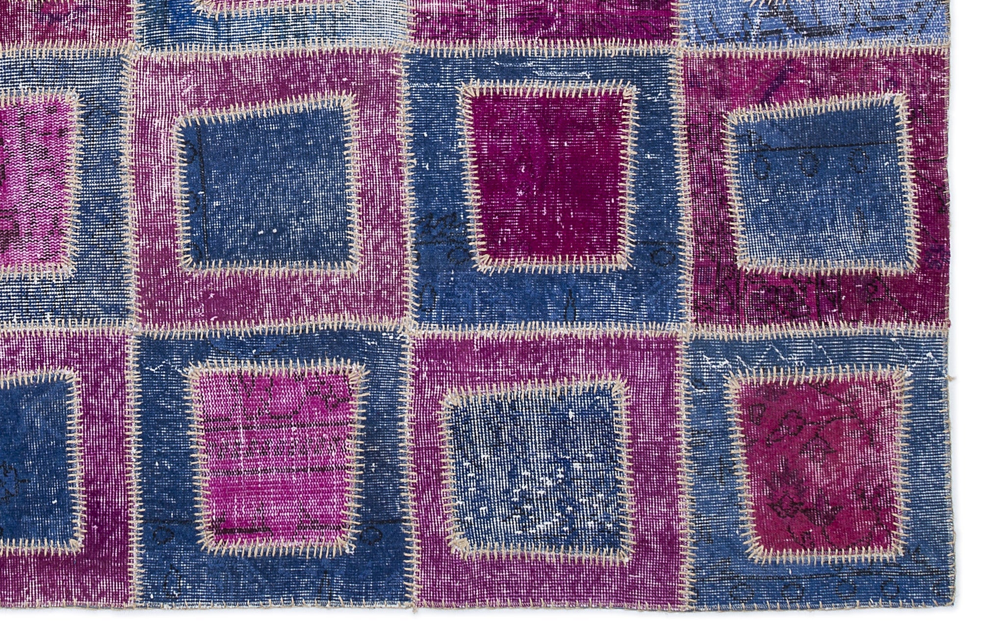 Iskece 2037 Pink Patchwork Wool Handmade Area Rug 5'3" x 7'7"