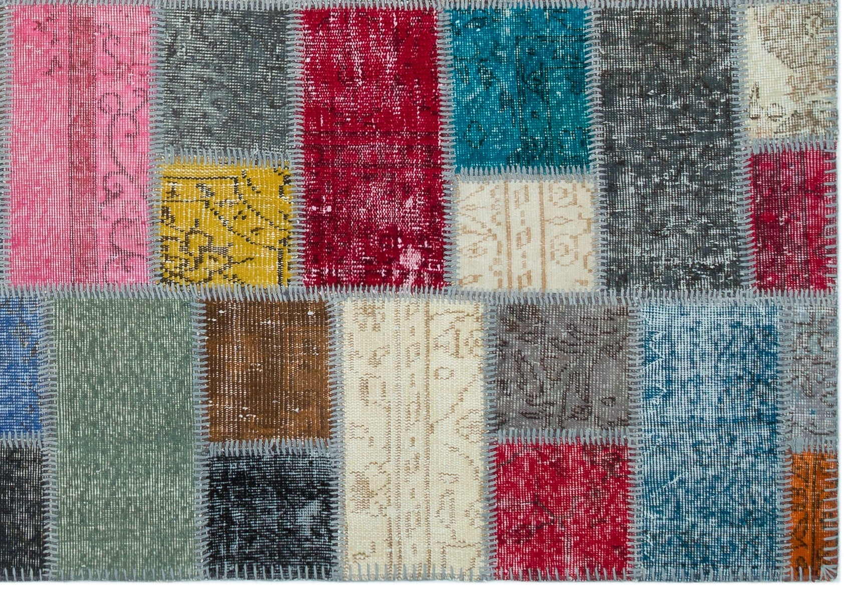Iskece Beige Patchwork Wool Handmade Area Rug 5'5" x 8'5"