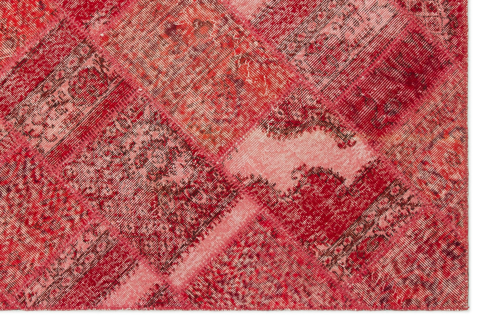 Iskece 22031 Red Patchwork Wool Handmade Area Rug 5'3" x 7'7"