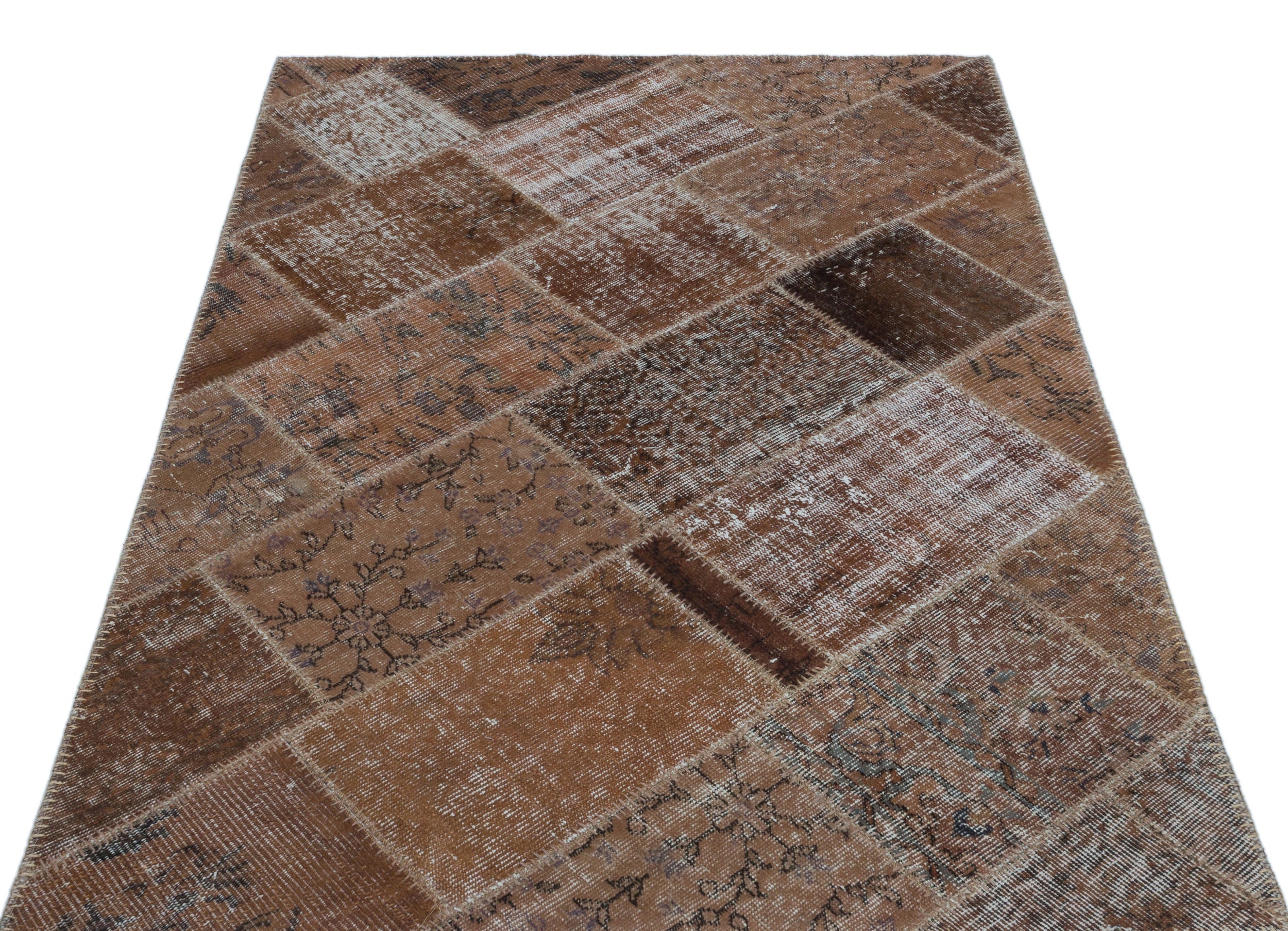 Iskece 22194 Brown Patchwork Wool Handmade Area Rug 3'11" x 5'11"