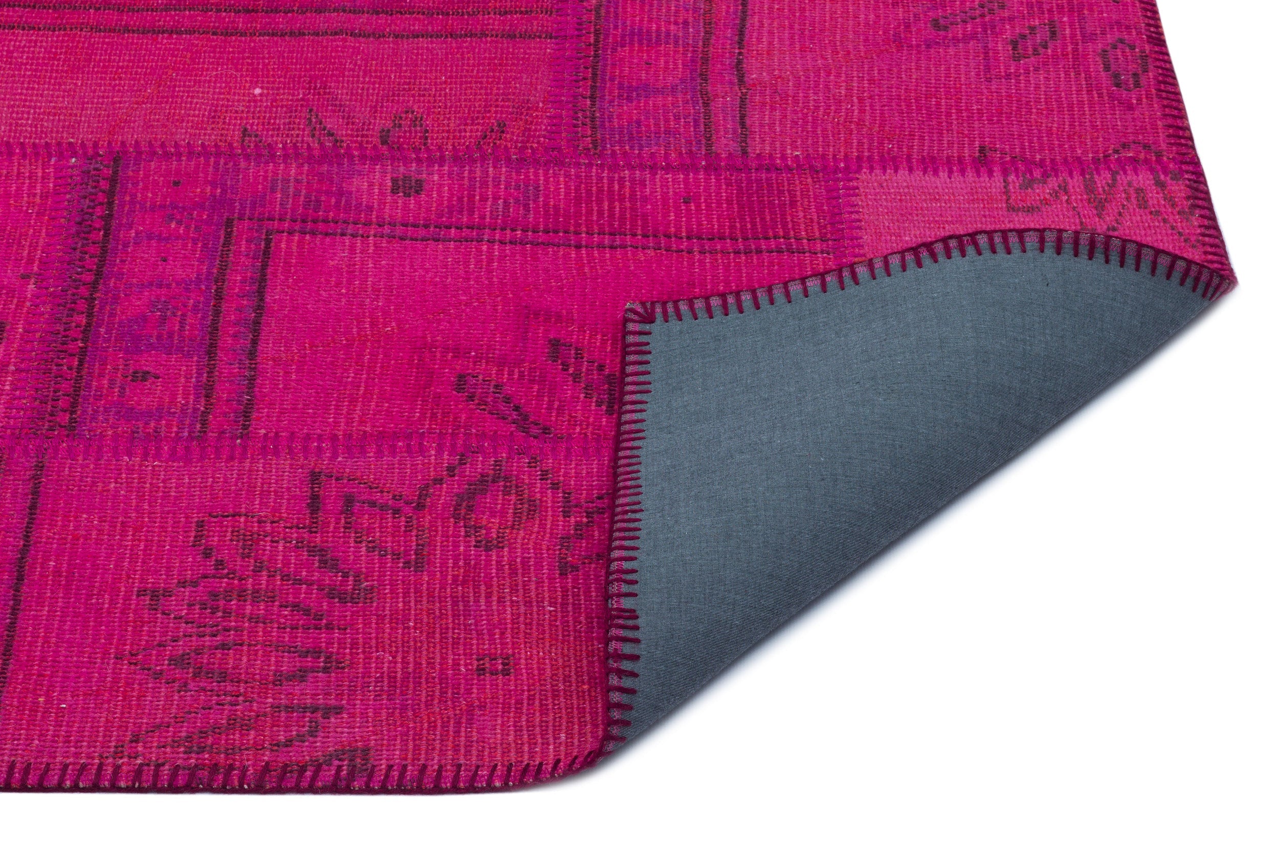 Iskece 22346 Pink Patchwork Wool Handmade Area Rug 3'11" x 5'11"