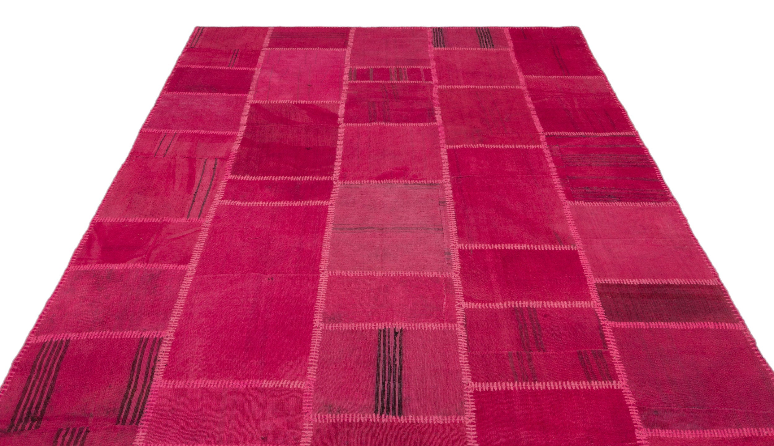 Teselya Pink Patchwork Wool Handmade Area Rug 6'6" x 9'11"