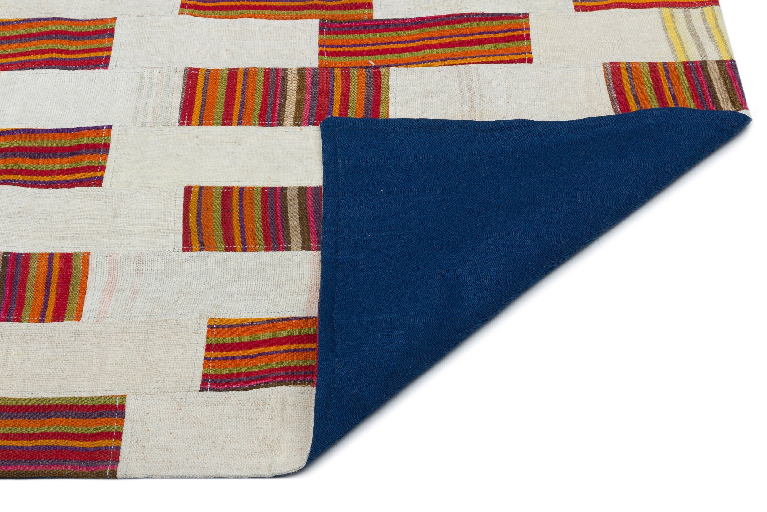Teselya Cream Patchwork Wool Handmade Area Rug 2'7" x 5'0"