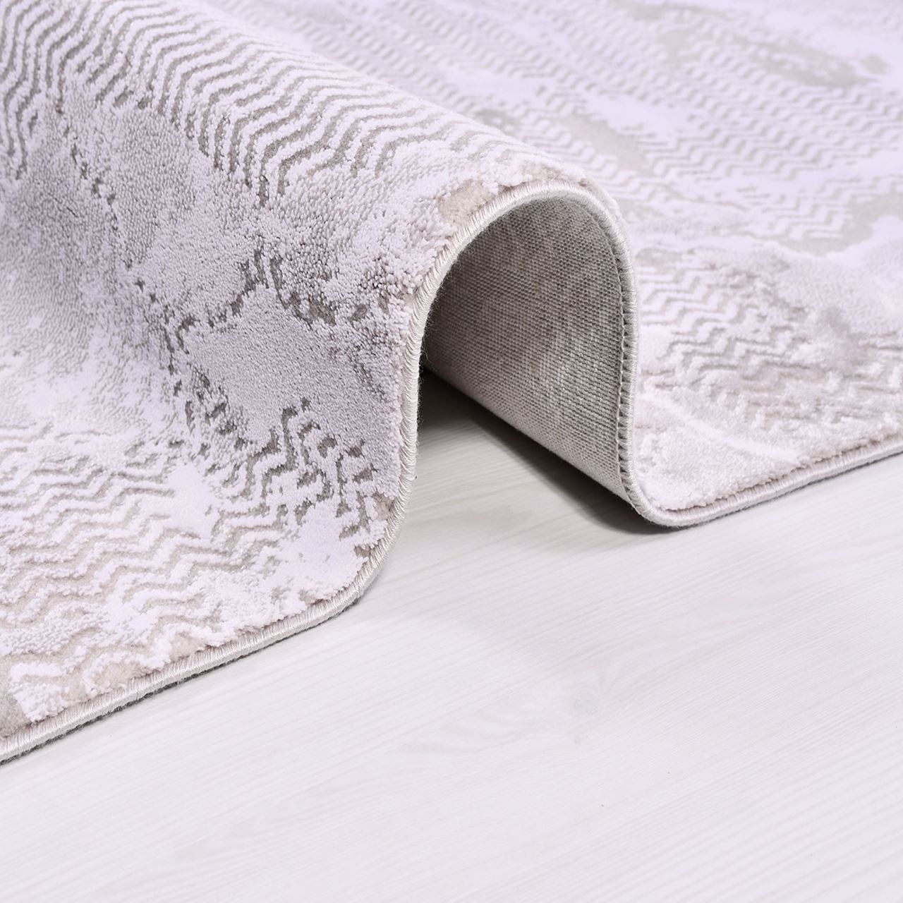 Modern Area Rug – Machine Made Rug with 10 mm Pile Height, Cream Color Carpet