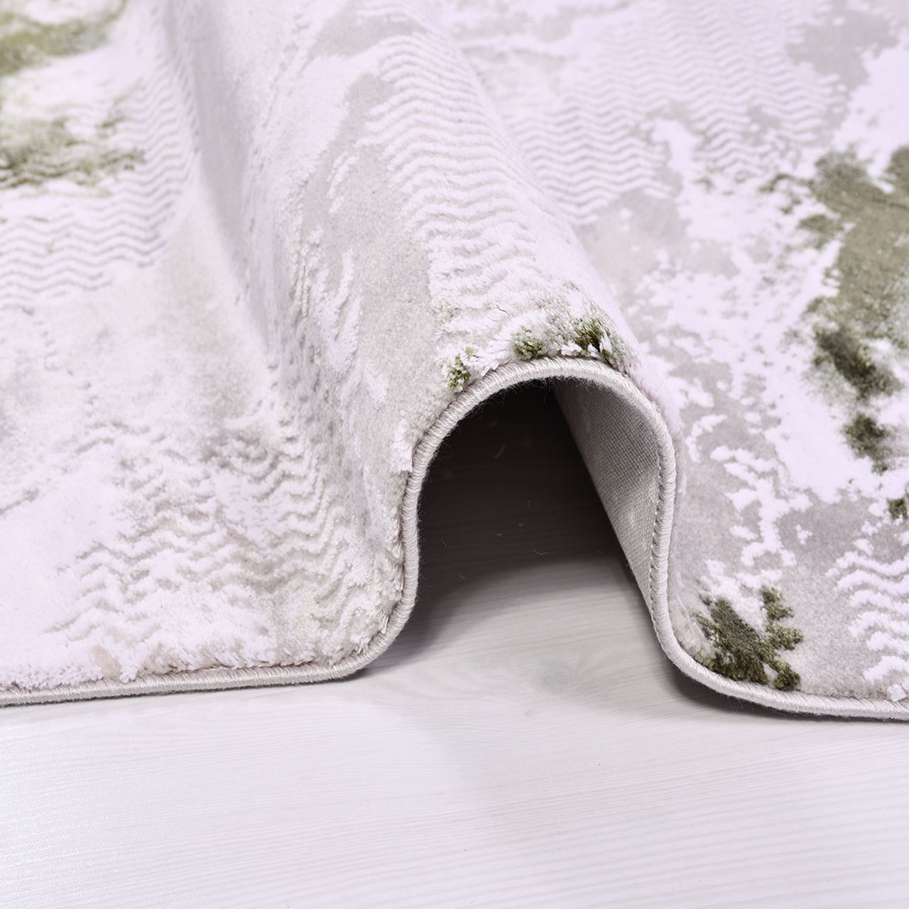 Modern Area Rug – Ryan Cream Green Machine Made Rug with 10 mm Pile
