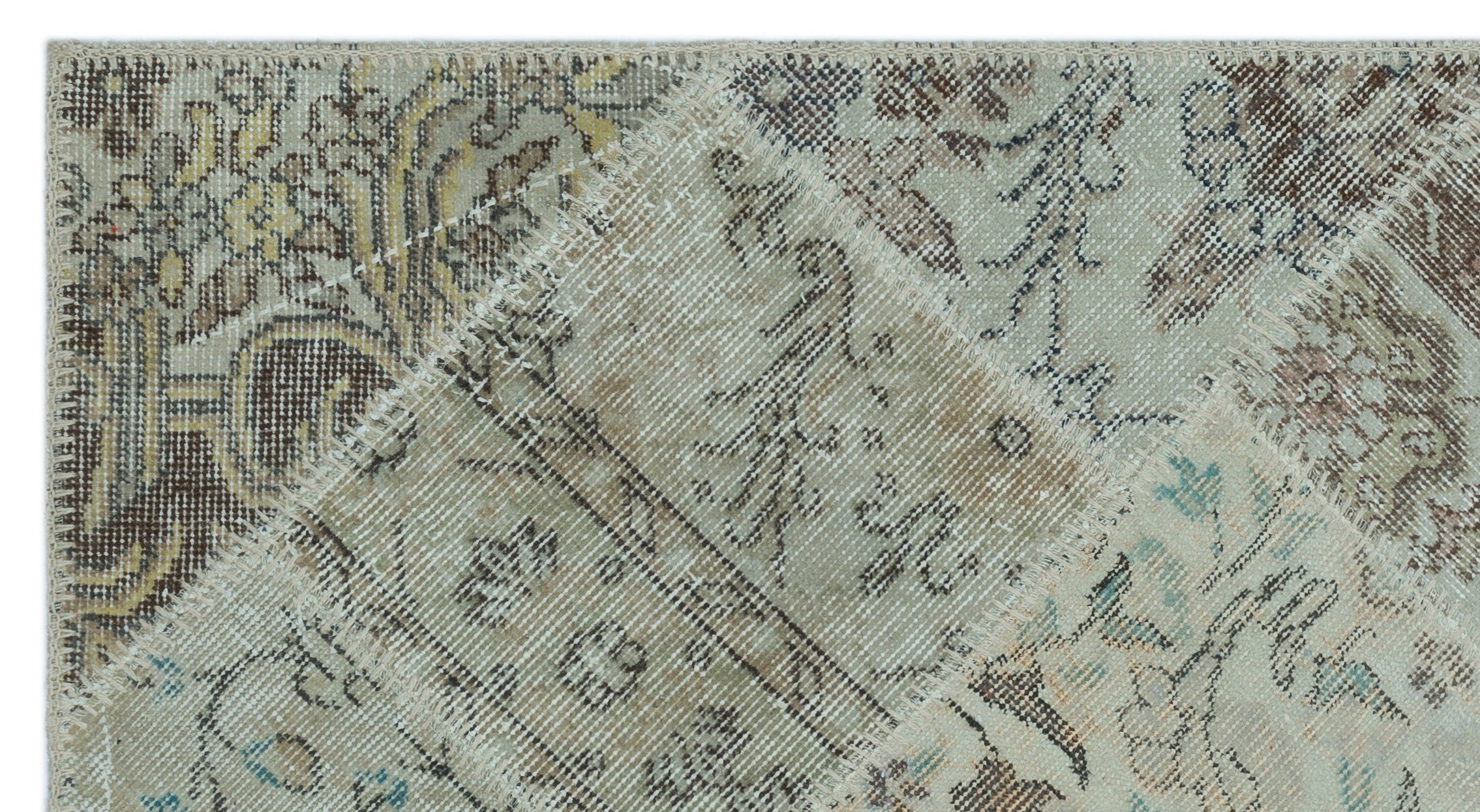 Iskece 24693 Beige Patchwork Wool Handmade Area Rug 2'7" x 4'11"