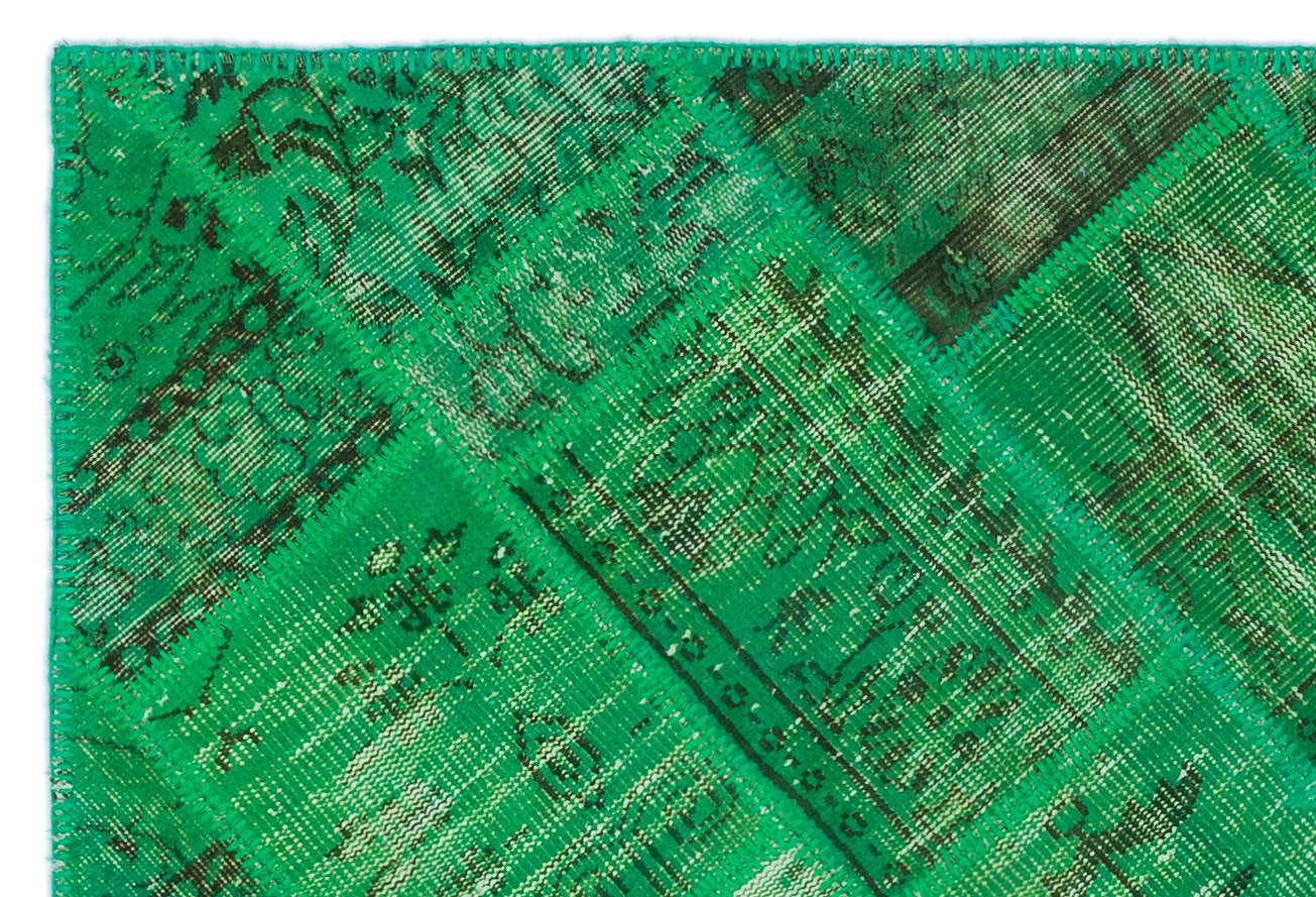 Iskece 24897 Green Vintage Wool Handmade Area Rug 3'11" x 5'11"