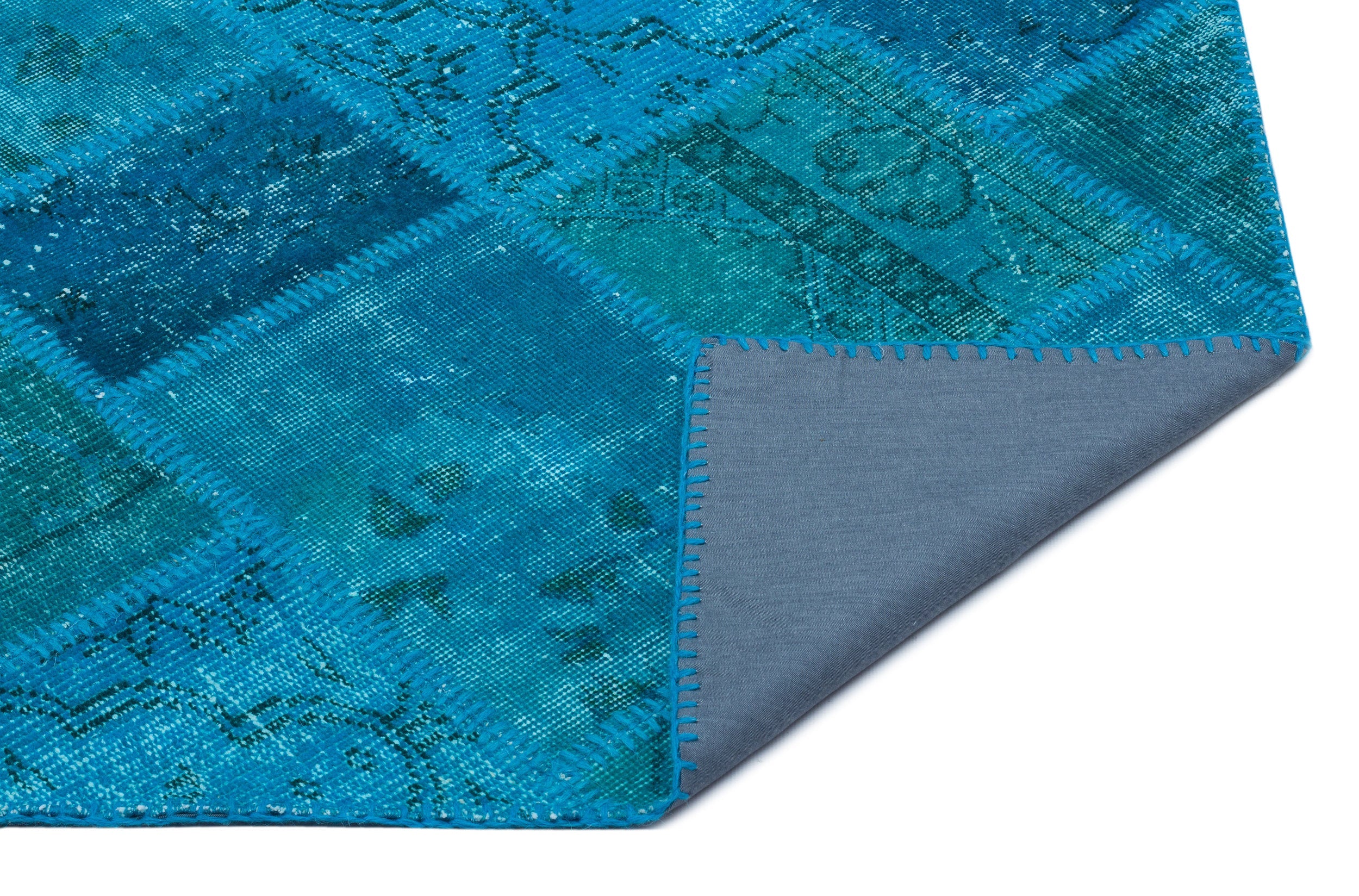 Iskece 25064 Turquoise Patchwork Wool Handmade Area Rug 2'7" x 4'11"