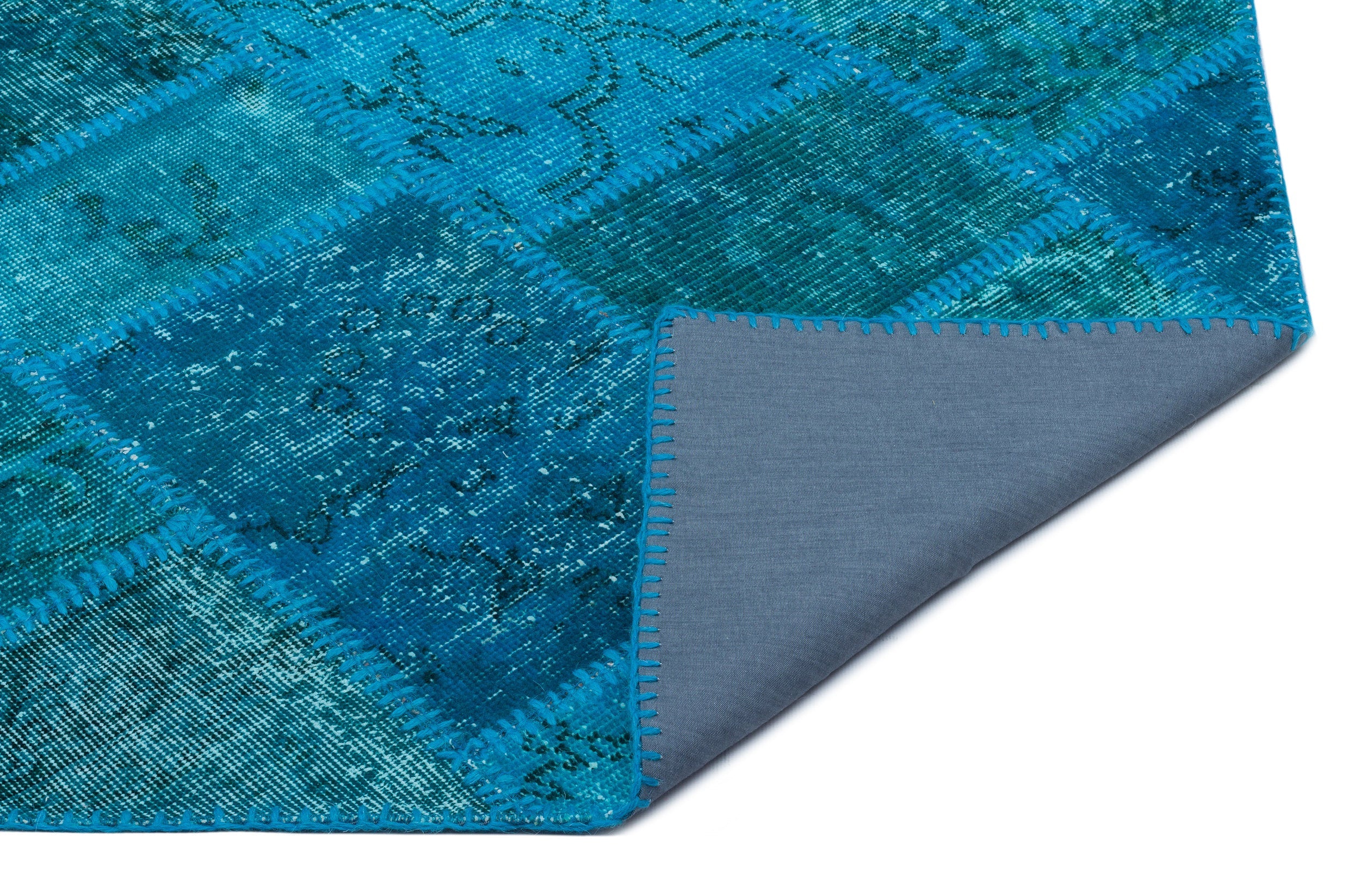 Iskece 25065 Turquoise Patchwork Wool Handmade Area Rug 2'7" x 4'11"