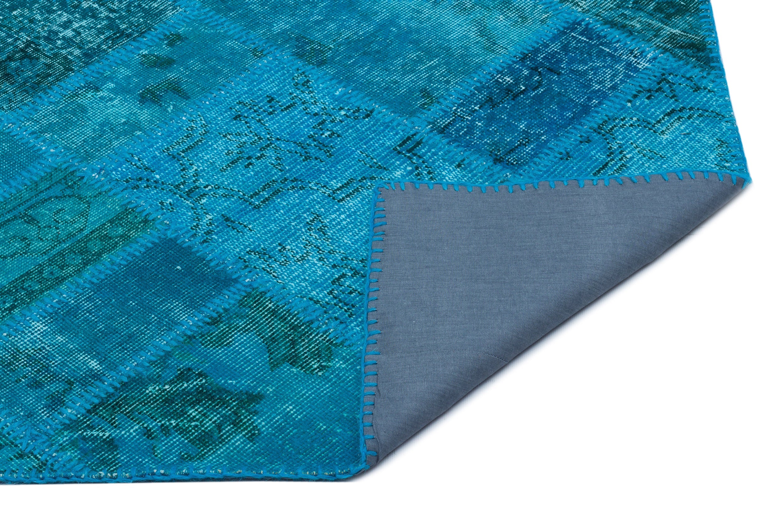 Iskece 25076 Turquoise Patchwork Wool Handmade Area Rug 2'7" x 4'11"
