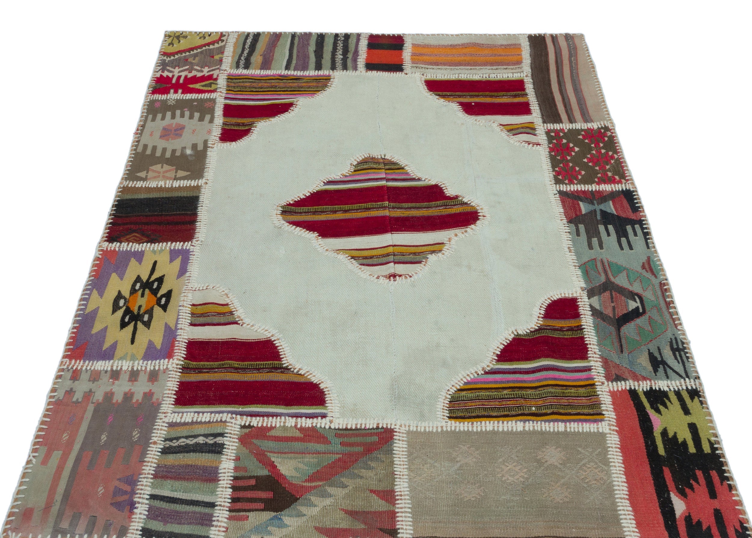 Teselya Beige Vintage Wool Handmade Area Rug 4'1" x 5'11"