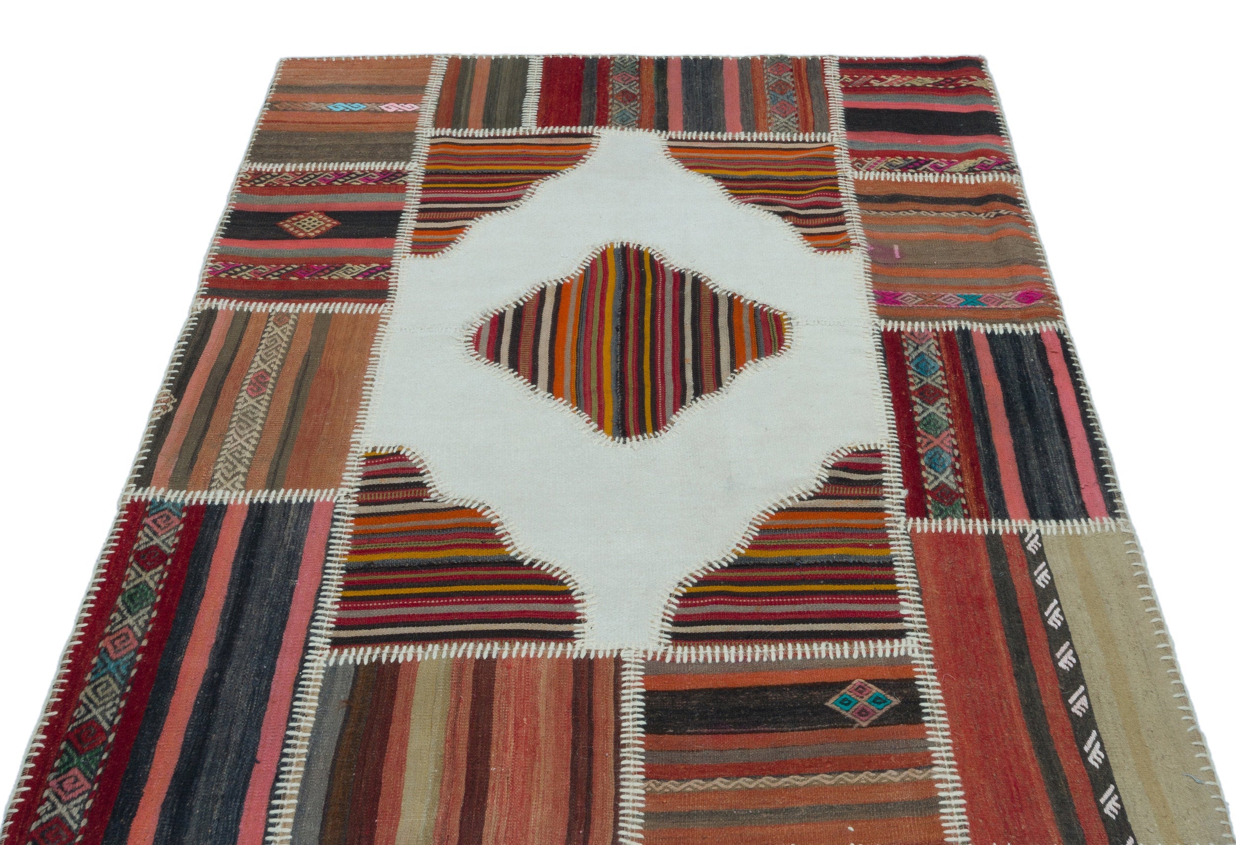 Teselya Beige Vintage Wool Handmade Area Rug 4'3" x 5'11"
