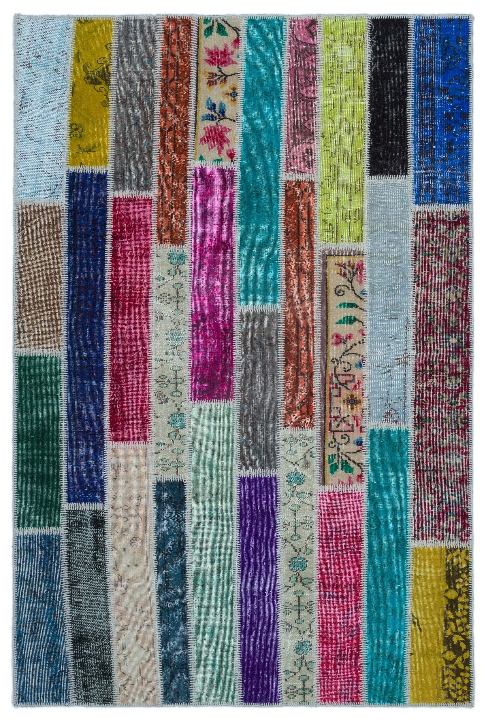 Iskece Beige Patchwork Wool Handmade Area Rug 5'0" x 7'7"