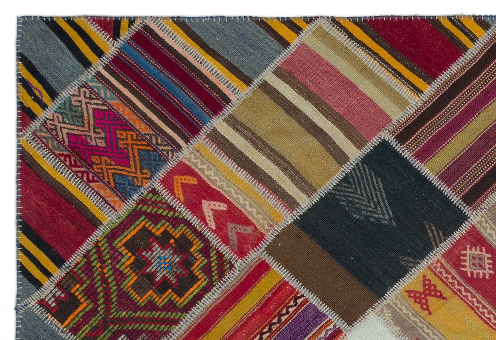 Teselya 25282 Patchwork Vintage Wool Handmade Area Rug 5'2" x 7'7"