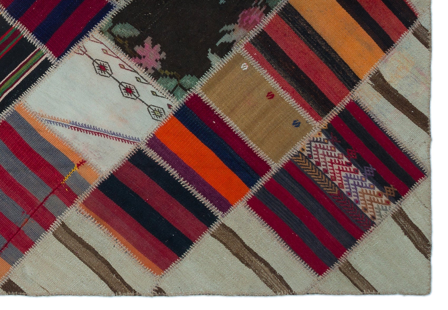 Teselya 25300 Patchwork Vintage Wool Handmade Area Rug 5'3" x 7'9"