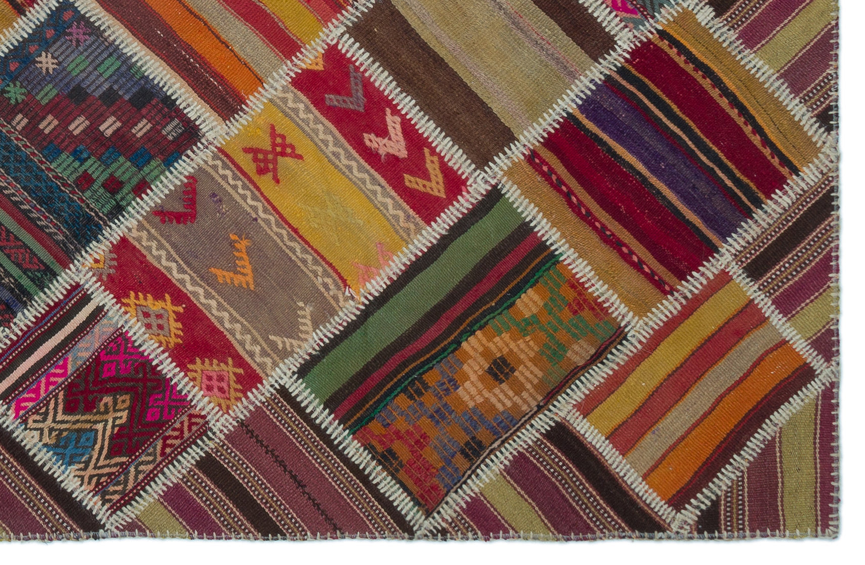 Teselya 25313 Patchwork Vintage Wool Handmade Area Rug 5'1" x 7'10"