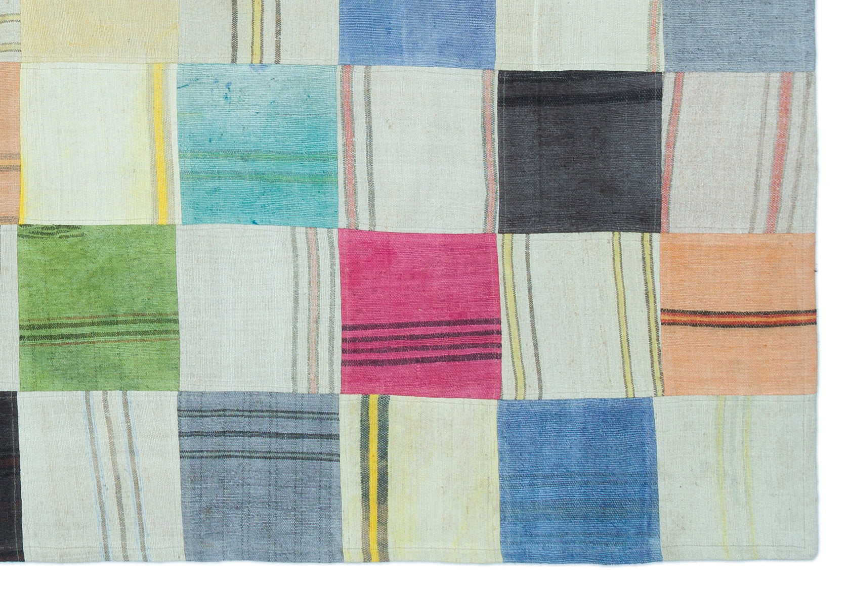 Teselya Cream Patchwork Wool Handmade Area Rug 5'2" x 7'7"