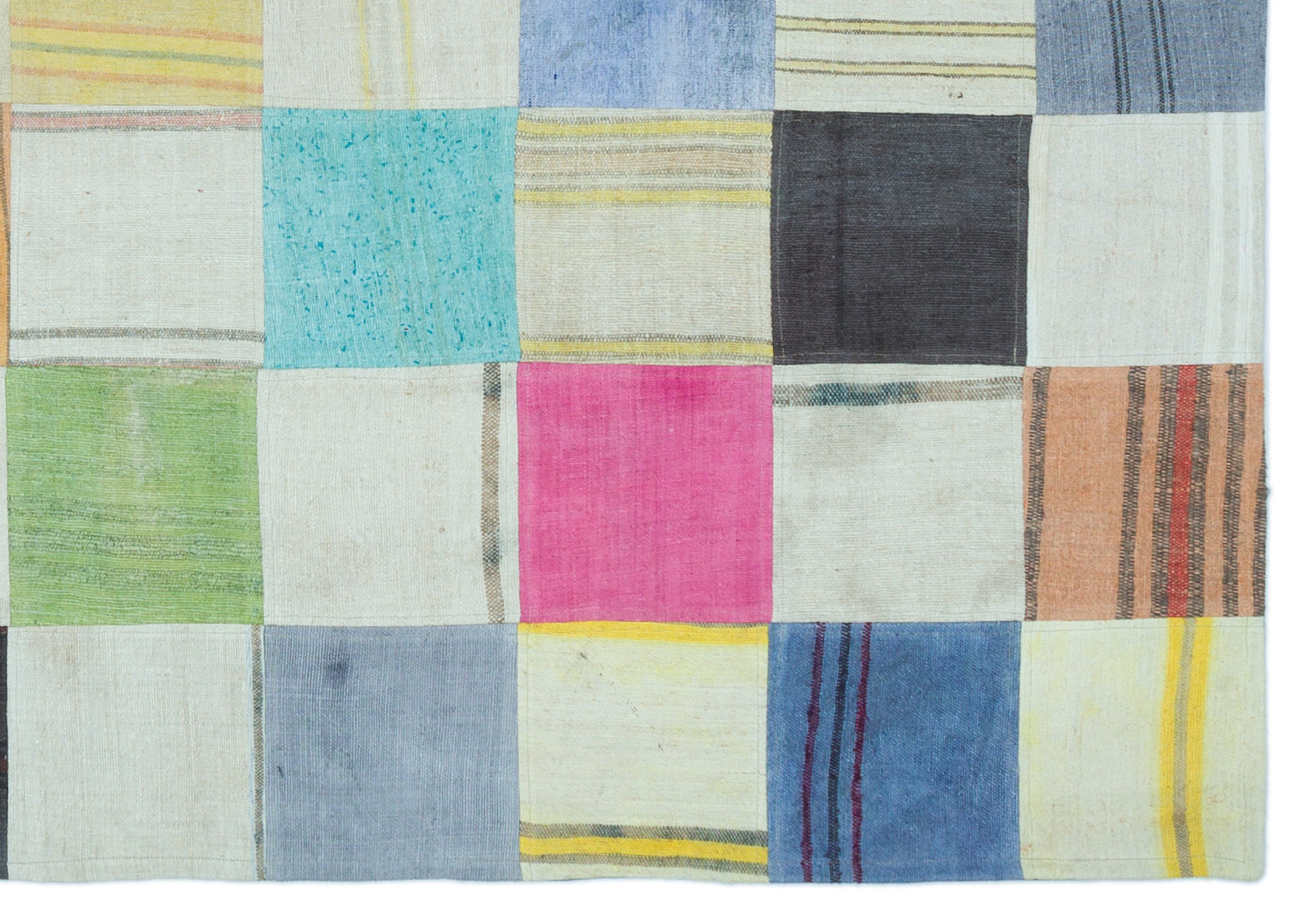 Teselya Grey Patchwork Wool Handmade Area Rug 5'2" x 7'5"