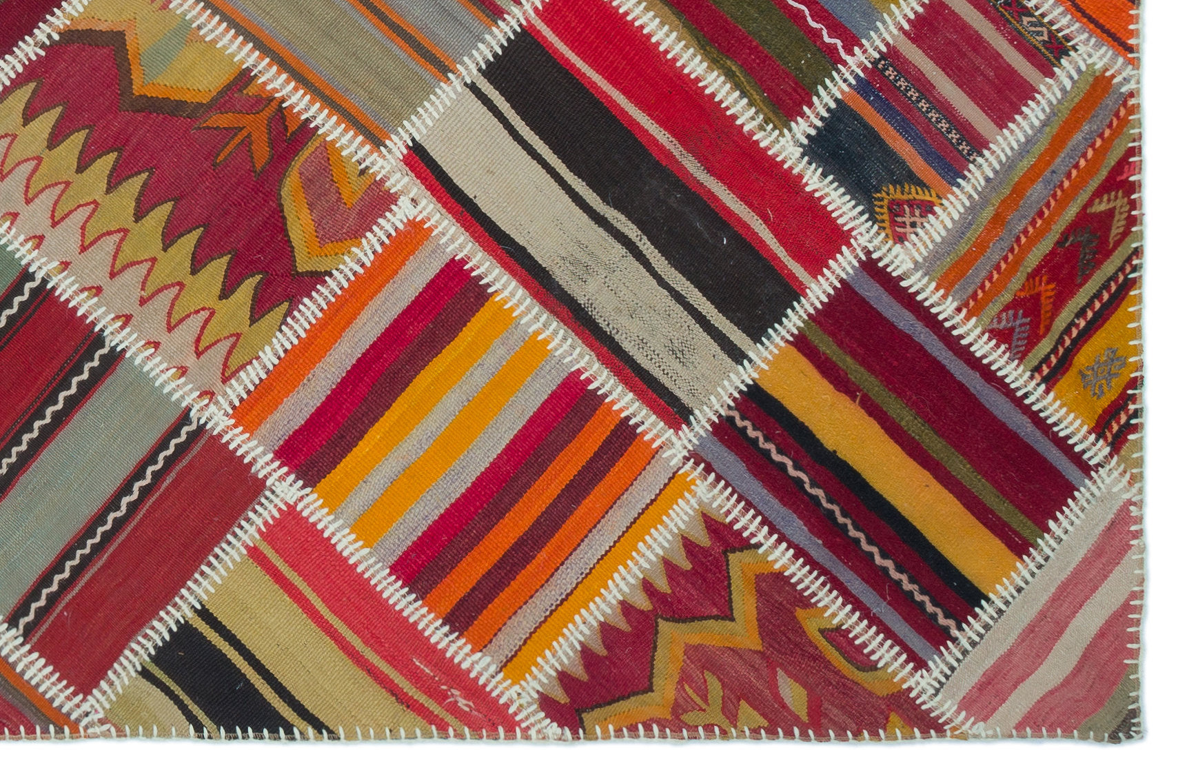 Teselya Red Vintage Wool Handmade Area Rug 5'2" x 7'9"