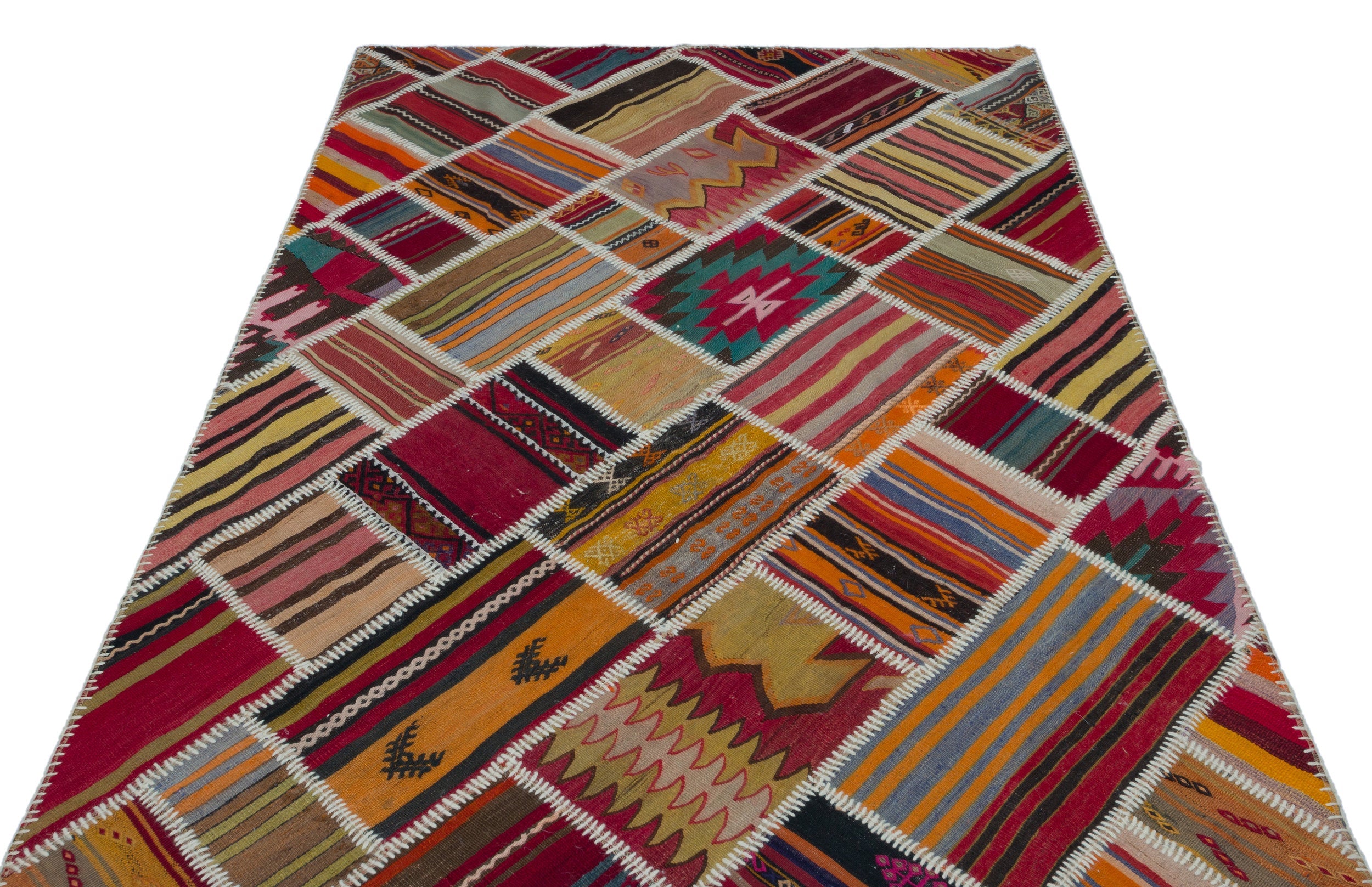 Teselya 25587 Red Vintage Wool Handmade Area Rug 5'2" x 7'8"