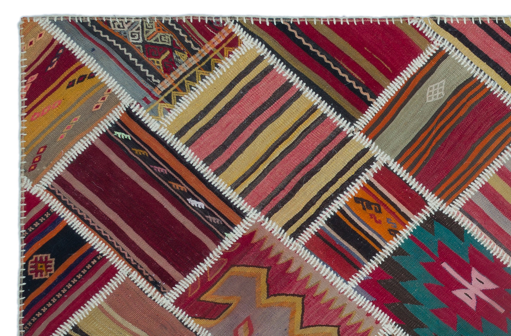 Teselya 25587 Red Vintage Wool Handmade Area Rug 5'2" x 7'8"