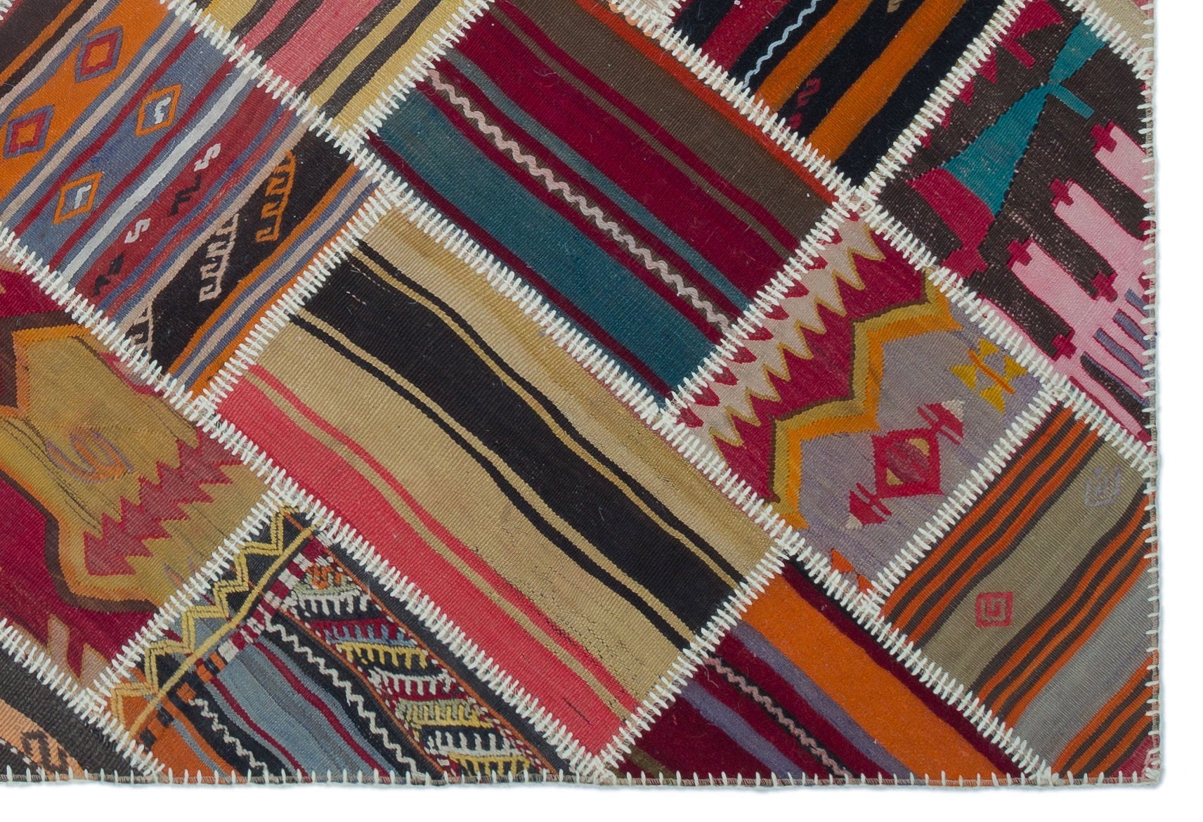 Teselya Red Vintage Wool Handmade Area Rug 5'2" x 7'7"