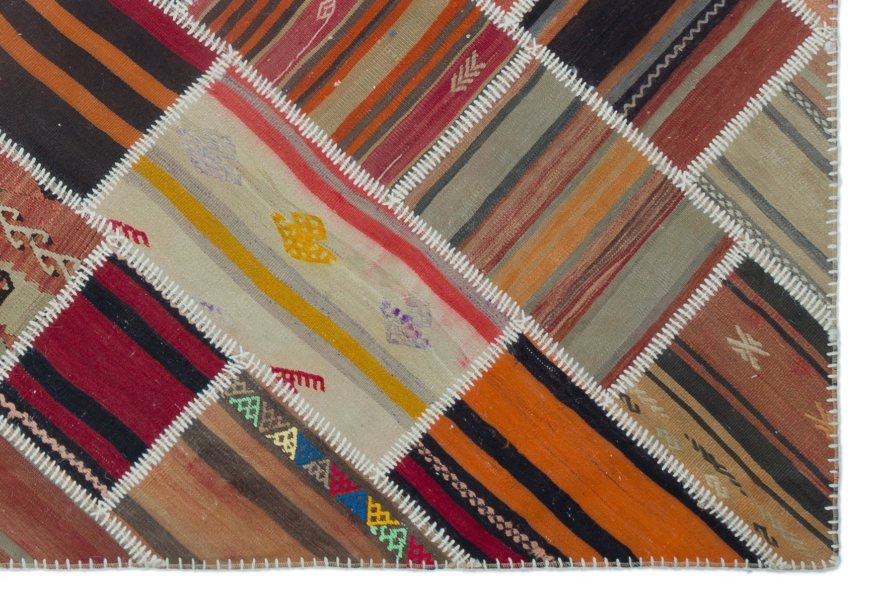 Teselya 25592 Patchwork Vintage Wool Handmade Area Rug 5'3" x 7'9"