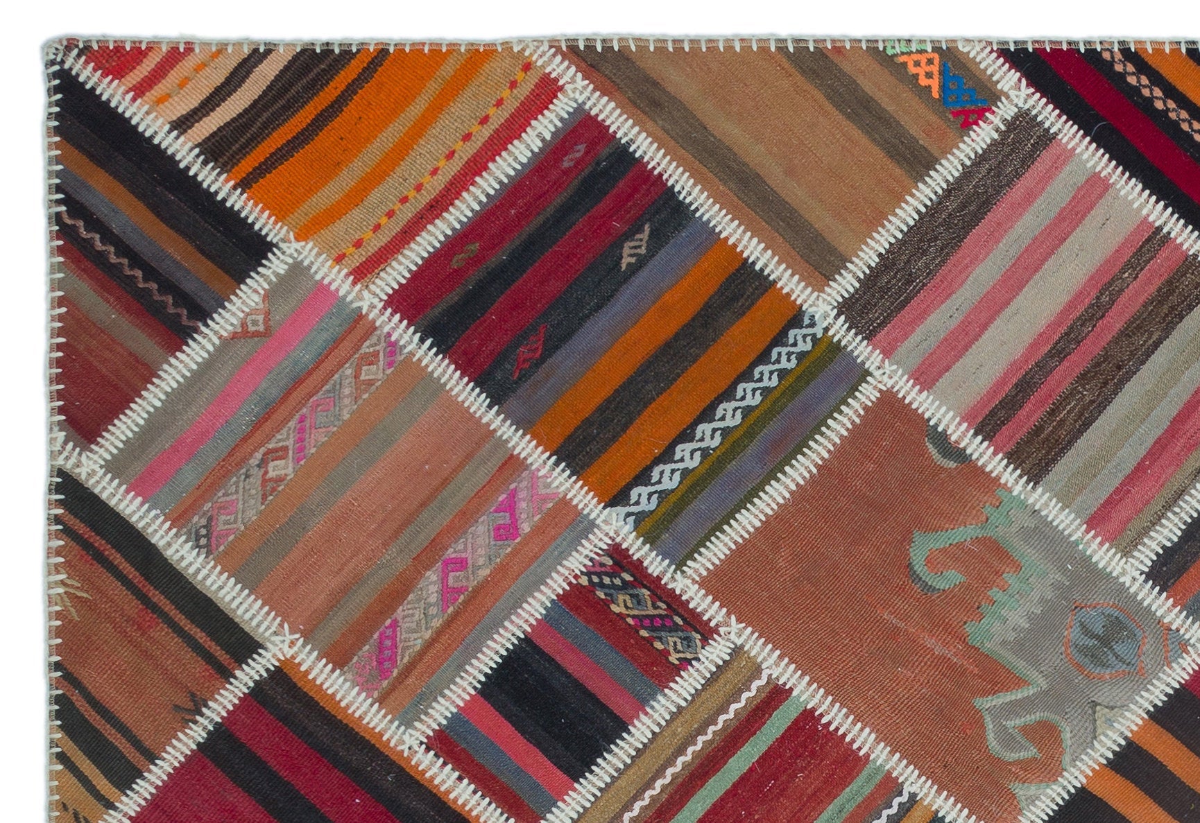 Teselya 25592 Patchwork Vintage Wool Handmade Area Rug 5'3" x 7'9"