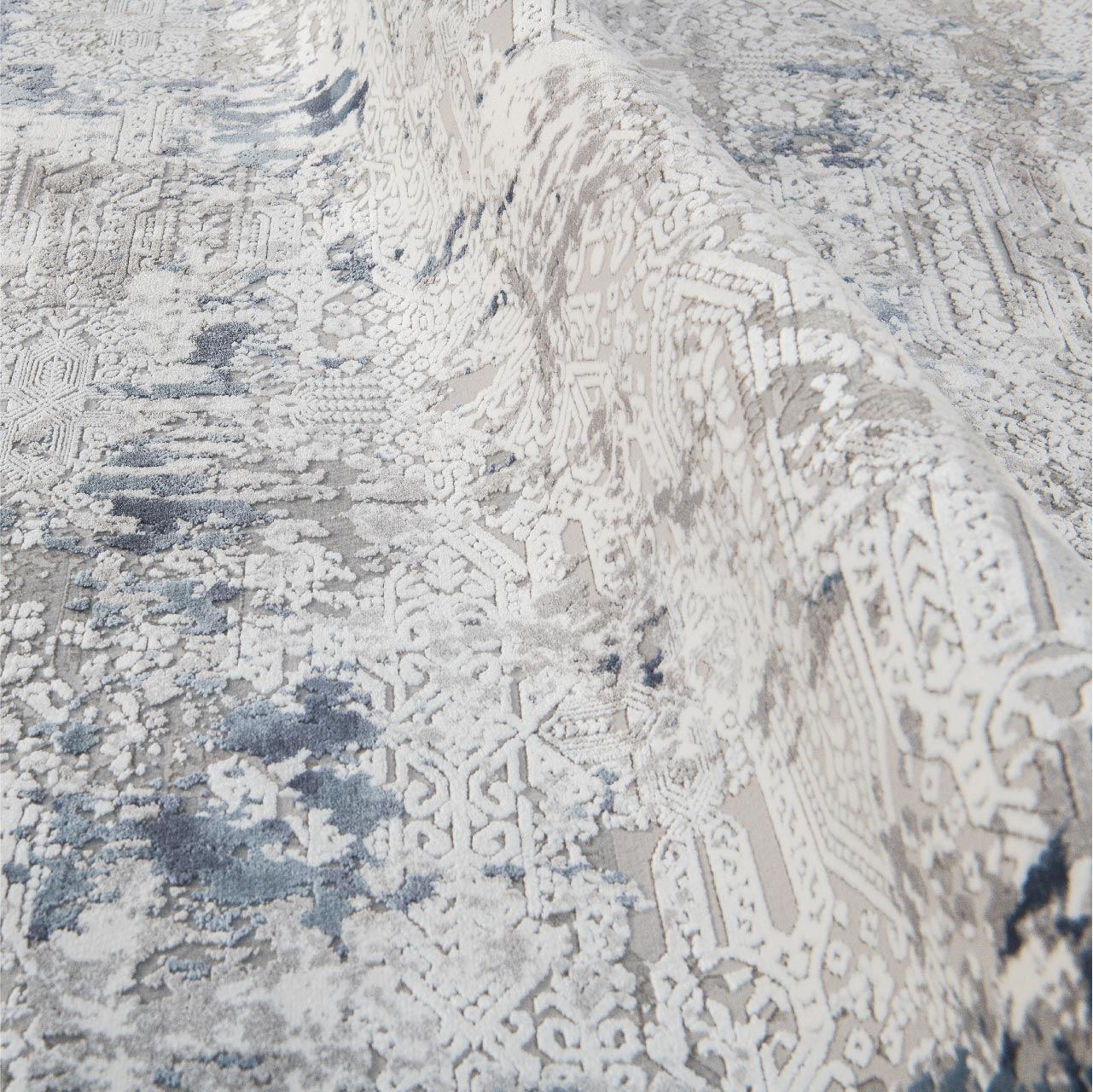 Bamboo Viscose Area Rug - Modern Grey Blue Flatweave Machine Made Carpet
