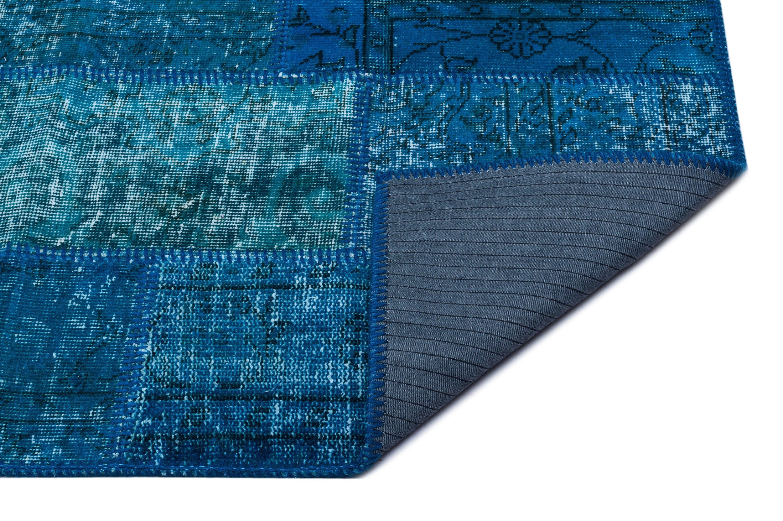 Iskece 26060 Turquoise Patchwork Wool Handmade Area Rug 2'7" x 4'11"