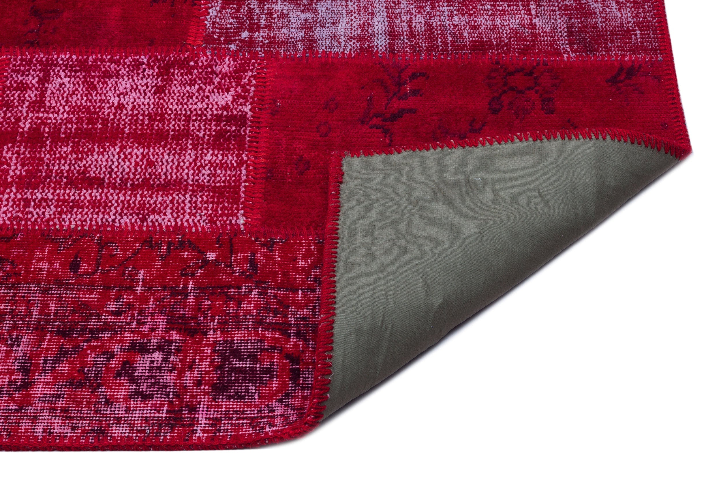 Iskece 26276 Red Patchwork Wool Handmade Area Rug 3'11" x 5'11"