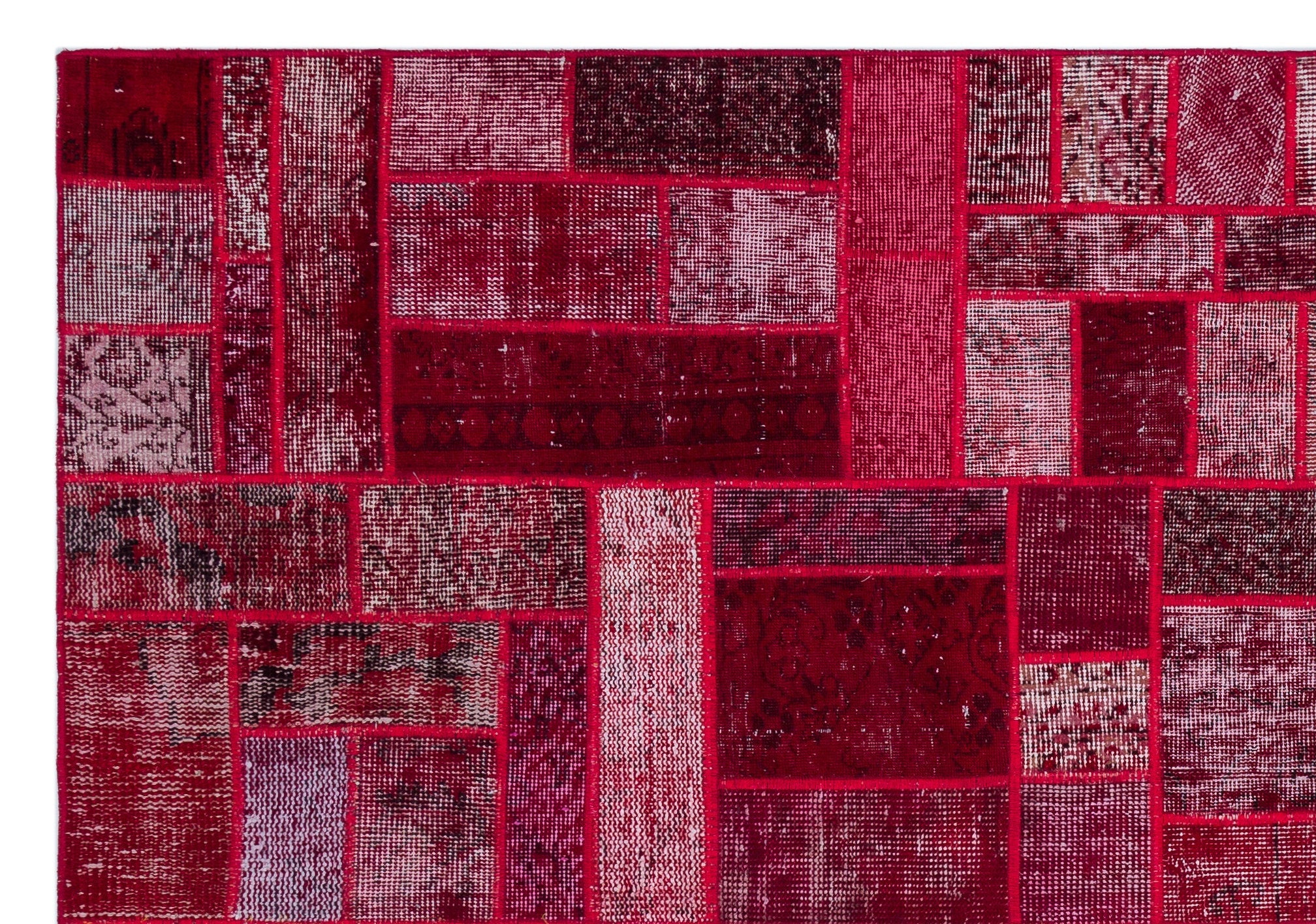 Iskece 26423 Red Patchwork Wool Handmade Area Rug 5'3" x 7'7"