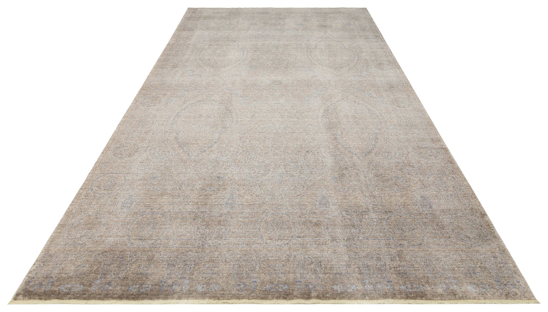 Vintage Ushak Rug – Handmade Beige Overdyed Style Carpet with Soft Texture
