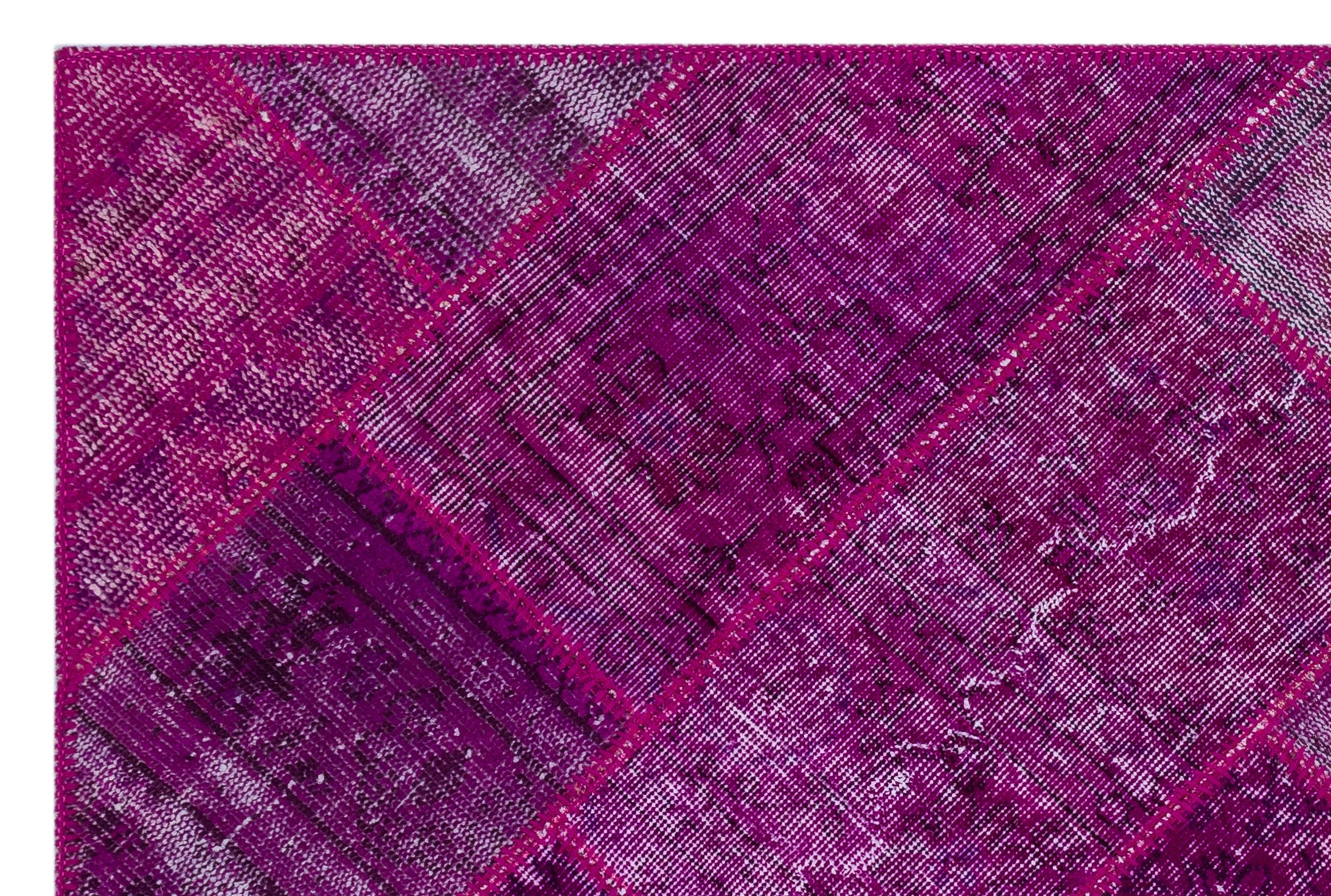 Iskece 26683 Pink Patchwork Wool Handmade Area Rug 3'11" x 5'11"