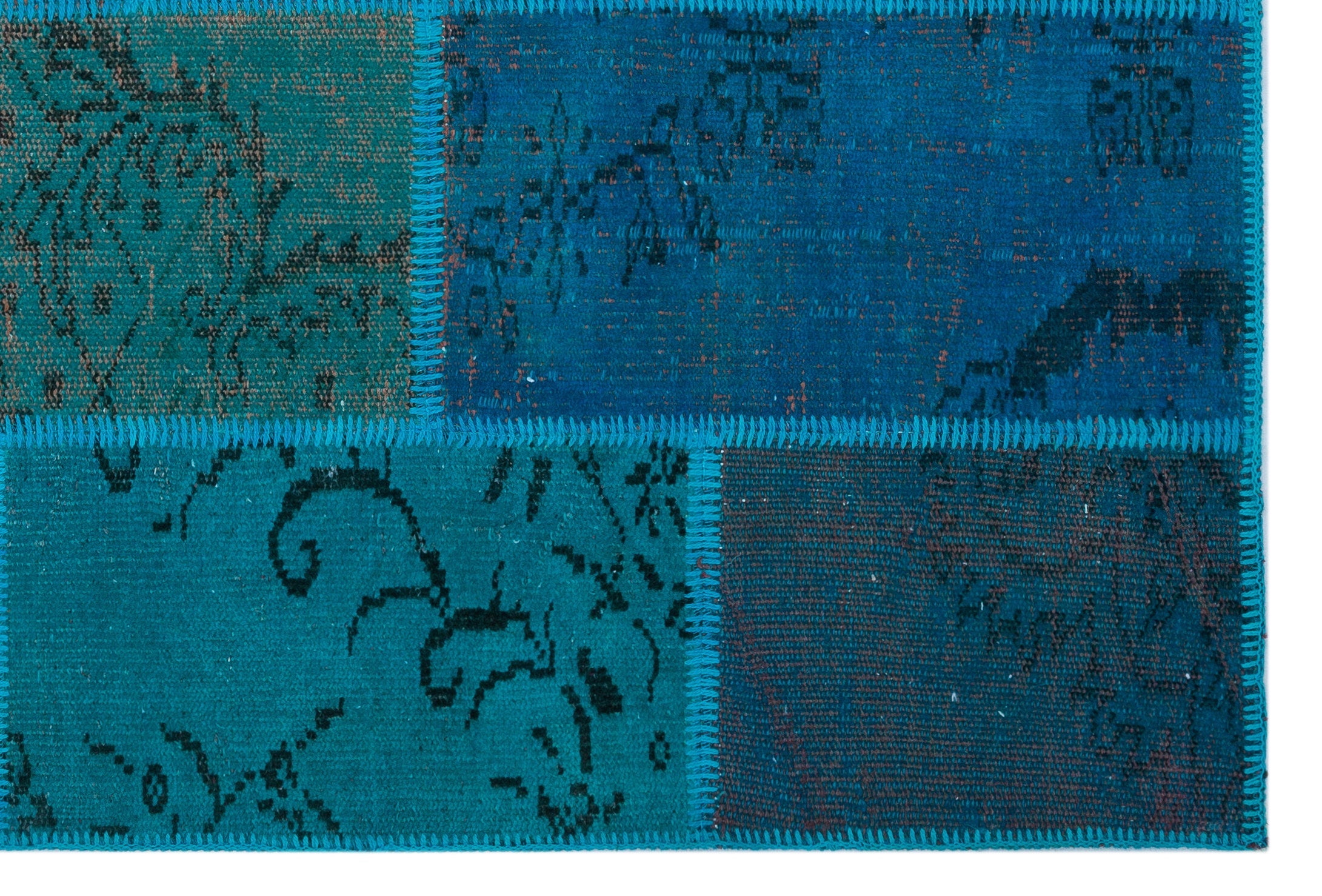 Iskece 26723 Turquoise Patchwork Wool Handmade Area Rug 3'11" x 5'11"