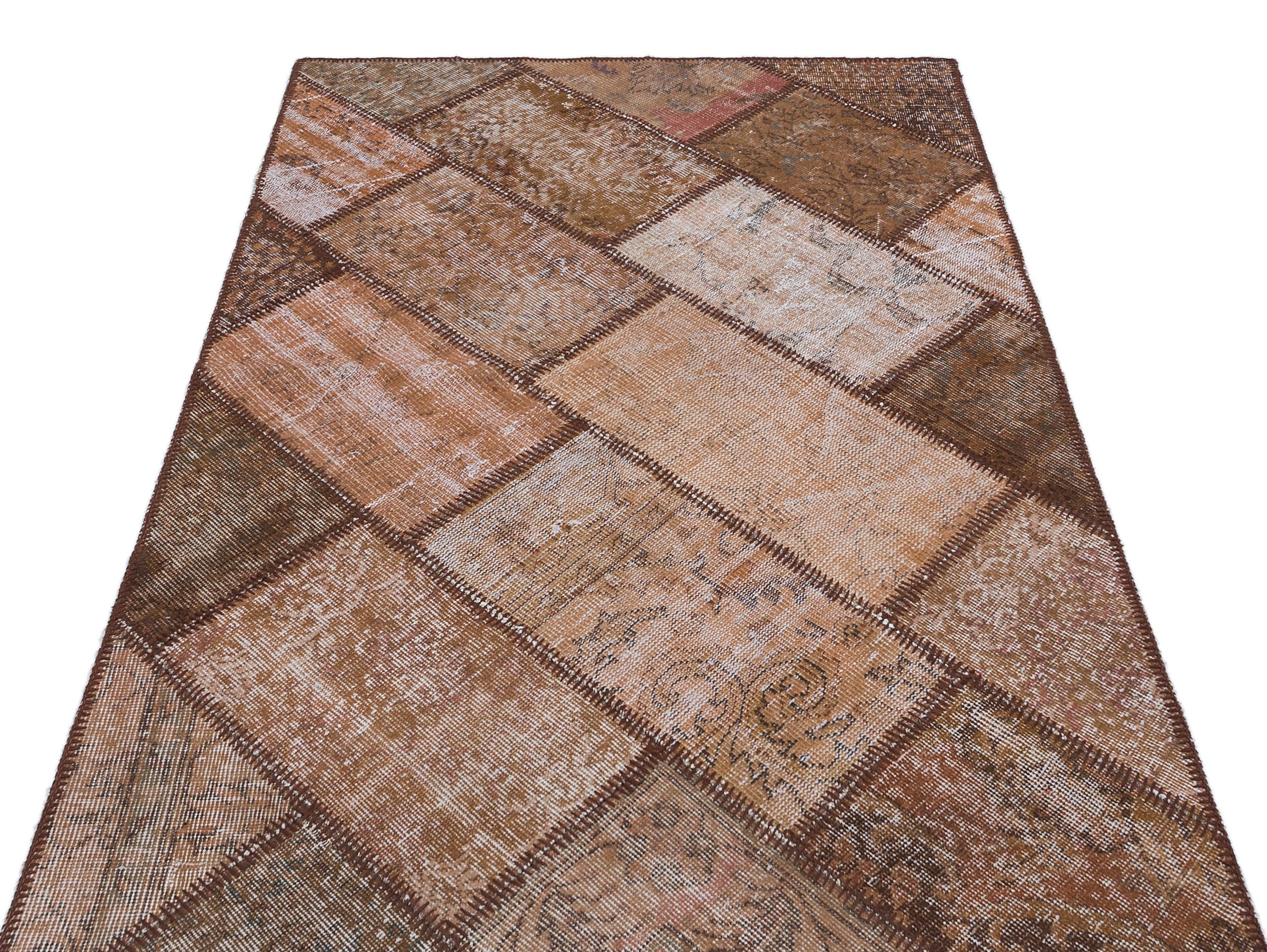 Iskece Brown Vintage Wool Handmade Area Rug 4'0" x 5'11"