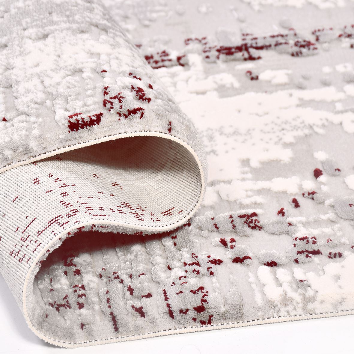 Modern Area Rug – Machine Made Rug with Grey Acrylic Yarn & Overlocked Edge